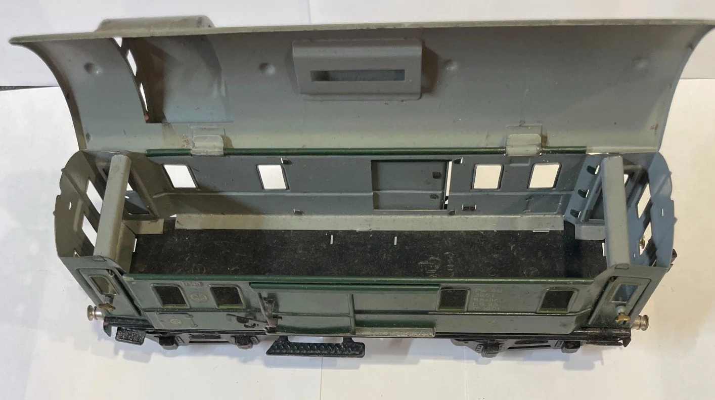 MK17540d.jpg