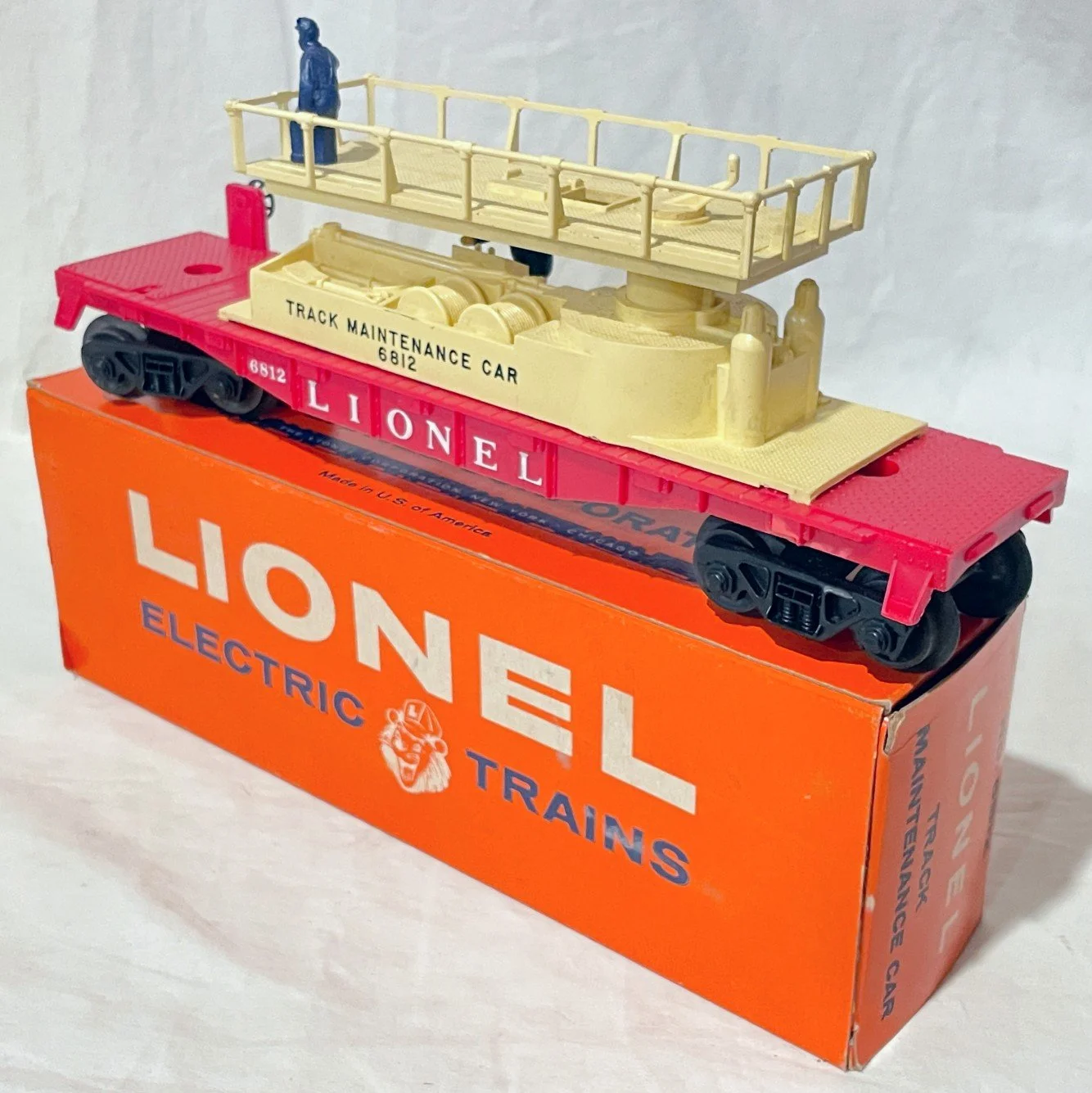 L6812CREAMOBa.jpg