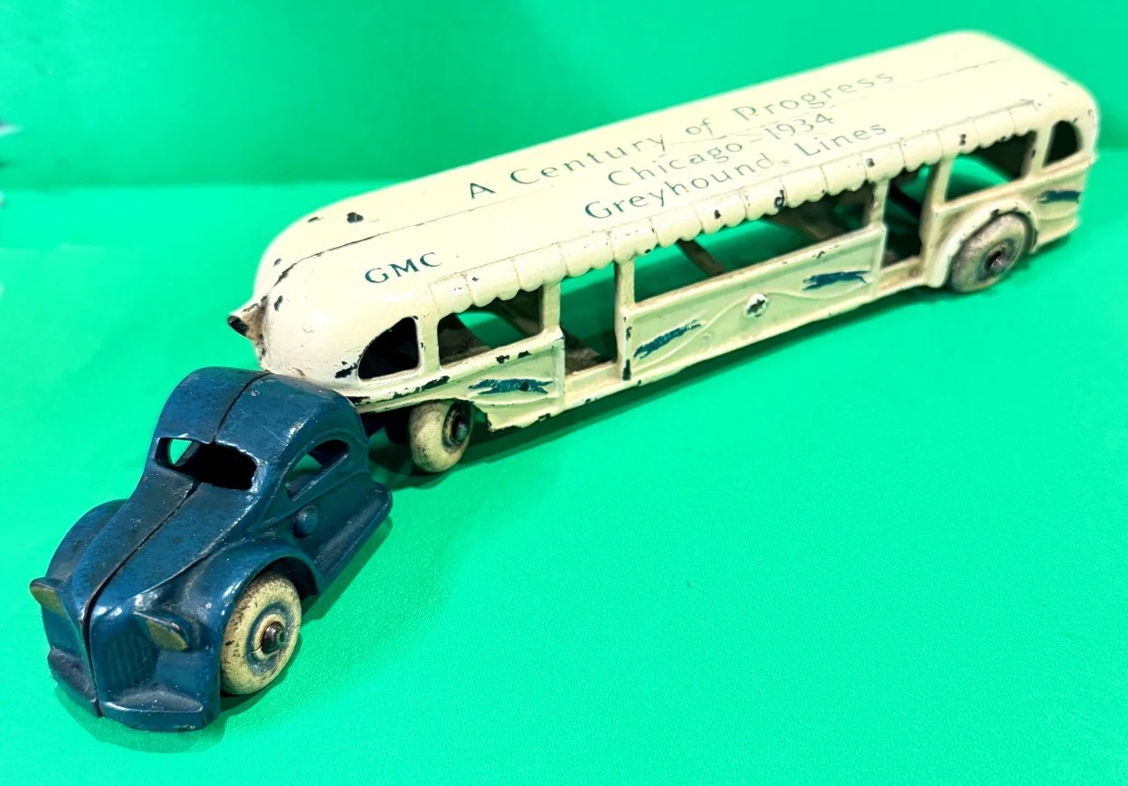 AC1934.10.WFBUS.jpg