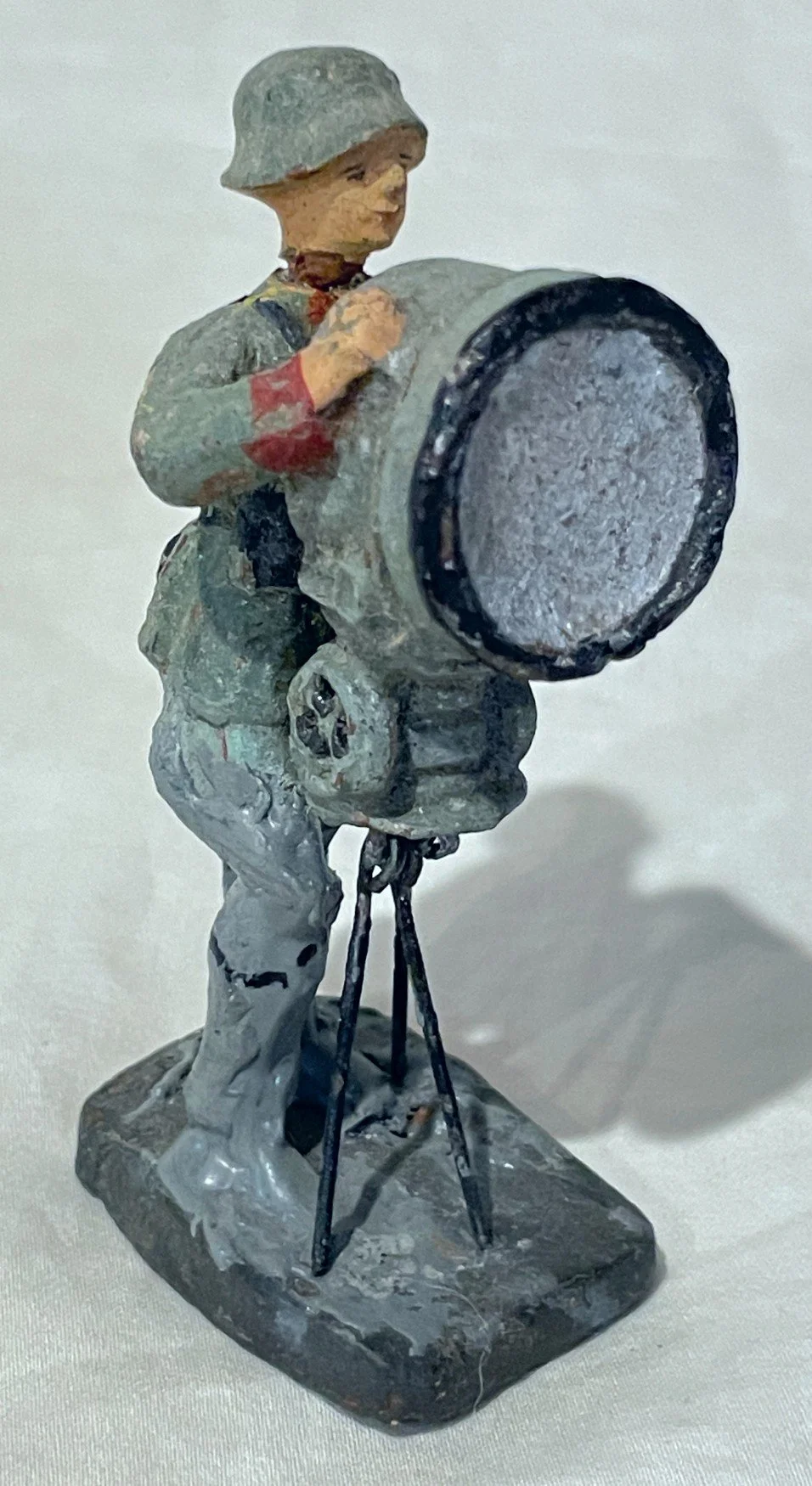 ELSEARCHLIGHT.jpg