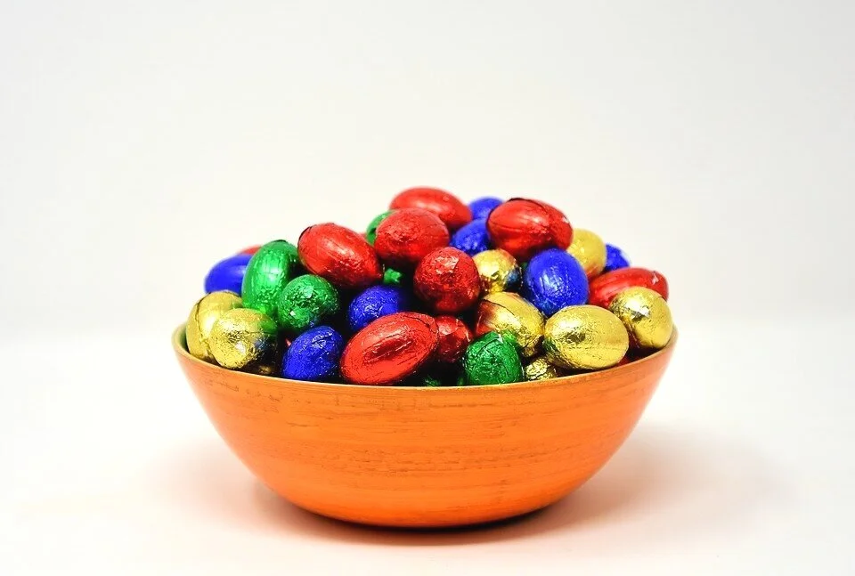 Dentist's Tips on How to have an Egg-cellent Easter - Are Chocolate Easter Eggs bad for you?
