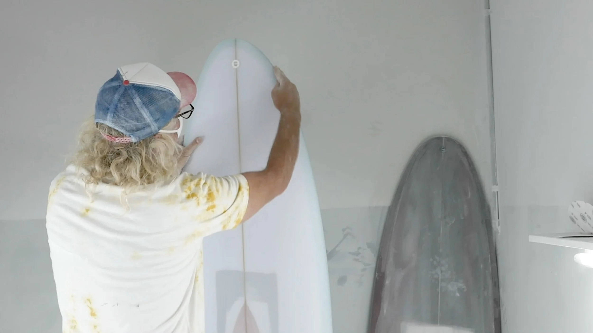 Stuart-Paterson-surfboard-maker-by-Flore-Vallery-Radot-_3.jpg