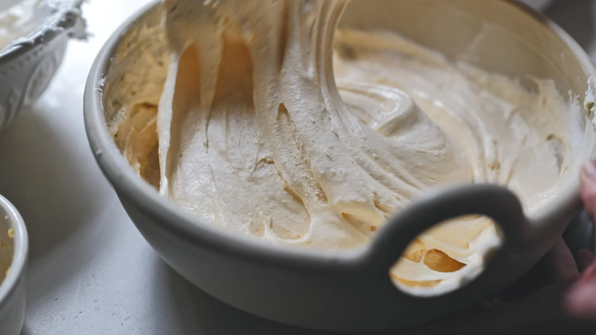 nadine-ingram-cream-bowl-documentary-photography-flore-vallery-radot.jpg