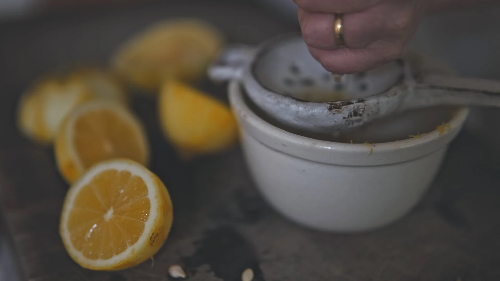 nadine-ingram-cutting-lemons-documentary-photography-flore-vallery-radot.jpg
