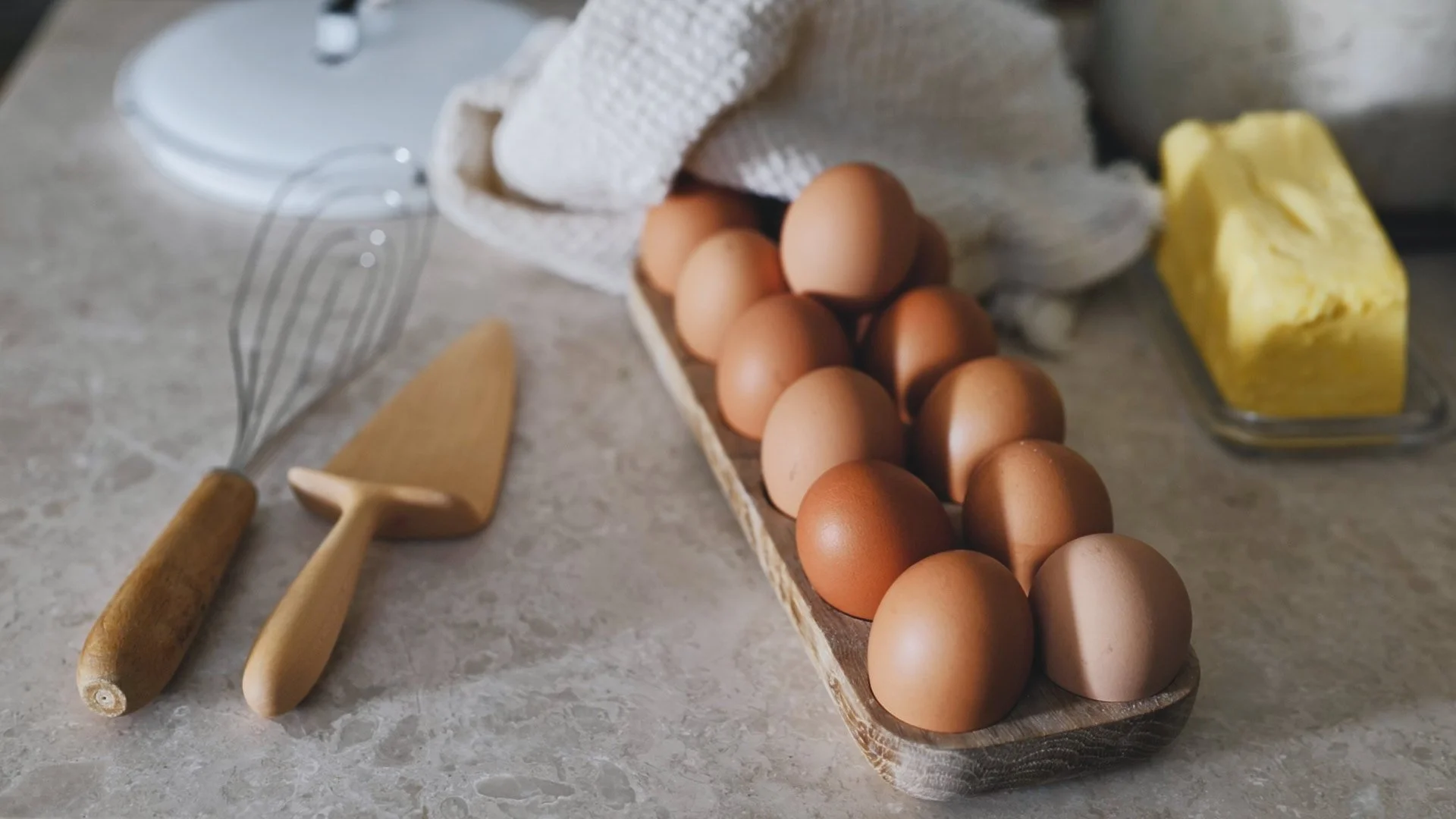 nadine-ingram-eggs-and-butter-documentary-photography-flore-vallery-radot.jpg