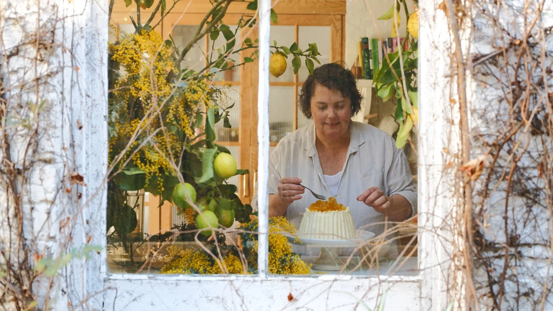 nadine-ingram-nadine-and-cake-documentary-photography-flore-vallery-radot.jpg