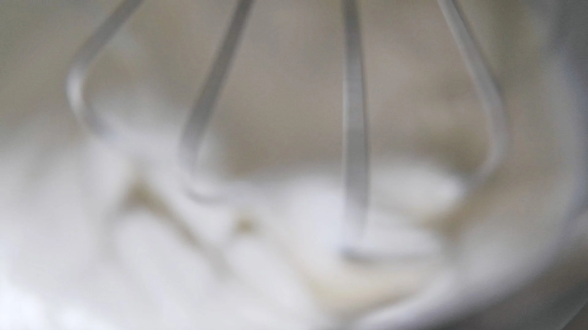 nadine-ingram-whisk-cream-documentary-photography-flore-vallery-radot.jpg