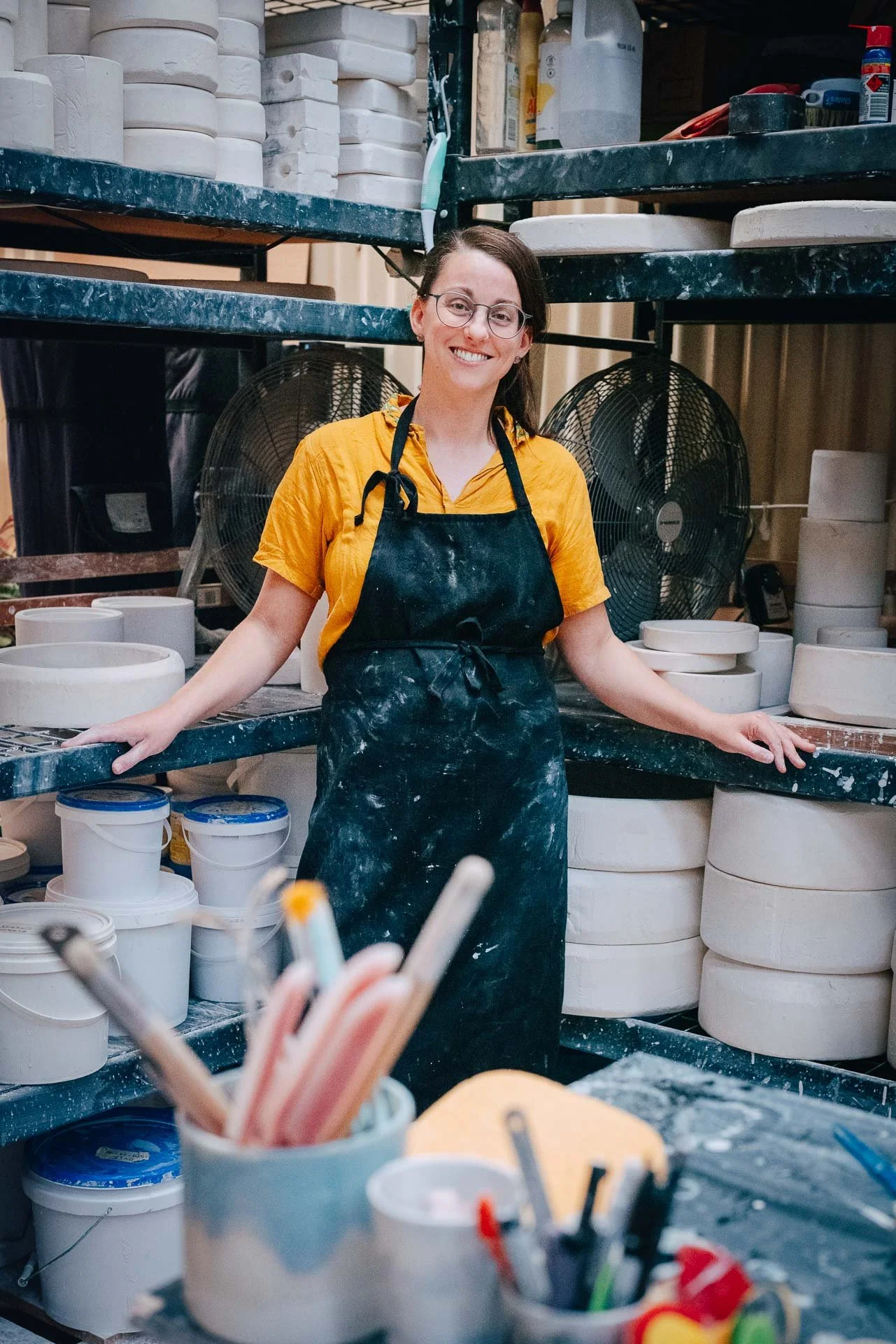 louise-martiensen-standing-in-her-studio-documentary-photography-flore-vallery-radot-louisemstudio.jpg