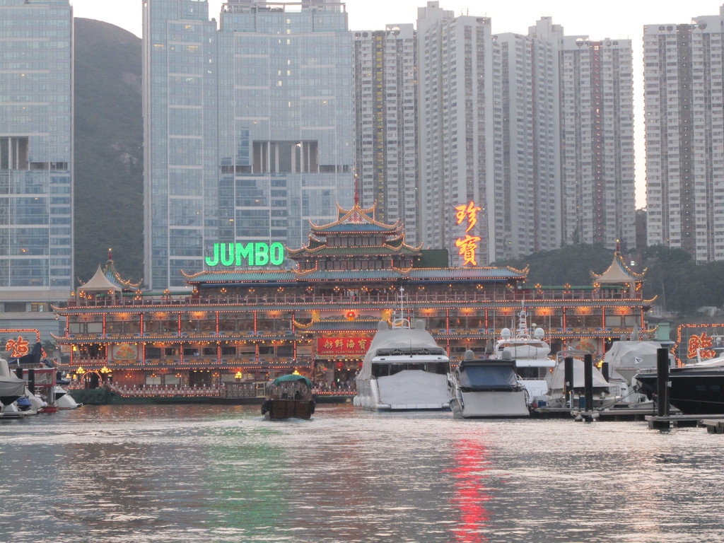 香港珍宝海鲜舫.jpg