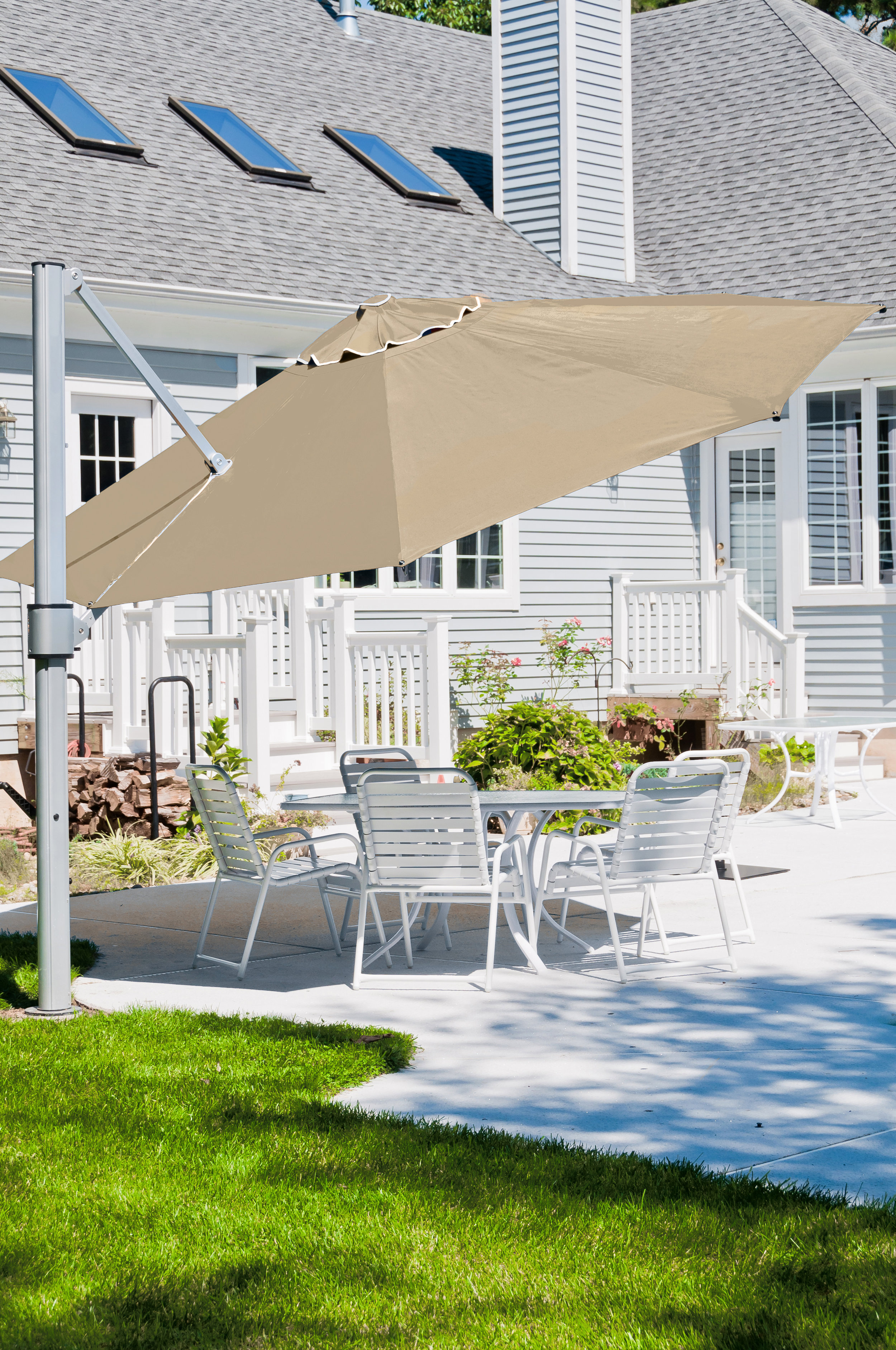 Brown Eclipse over Table setting.jpg