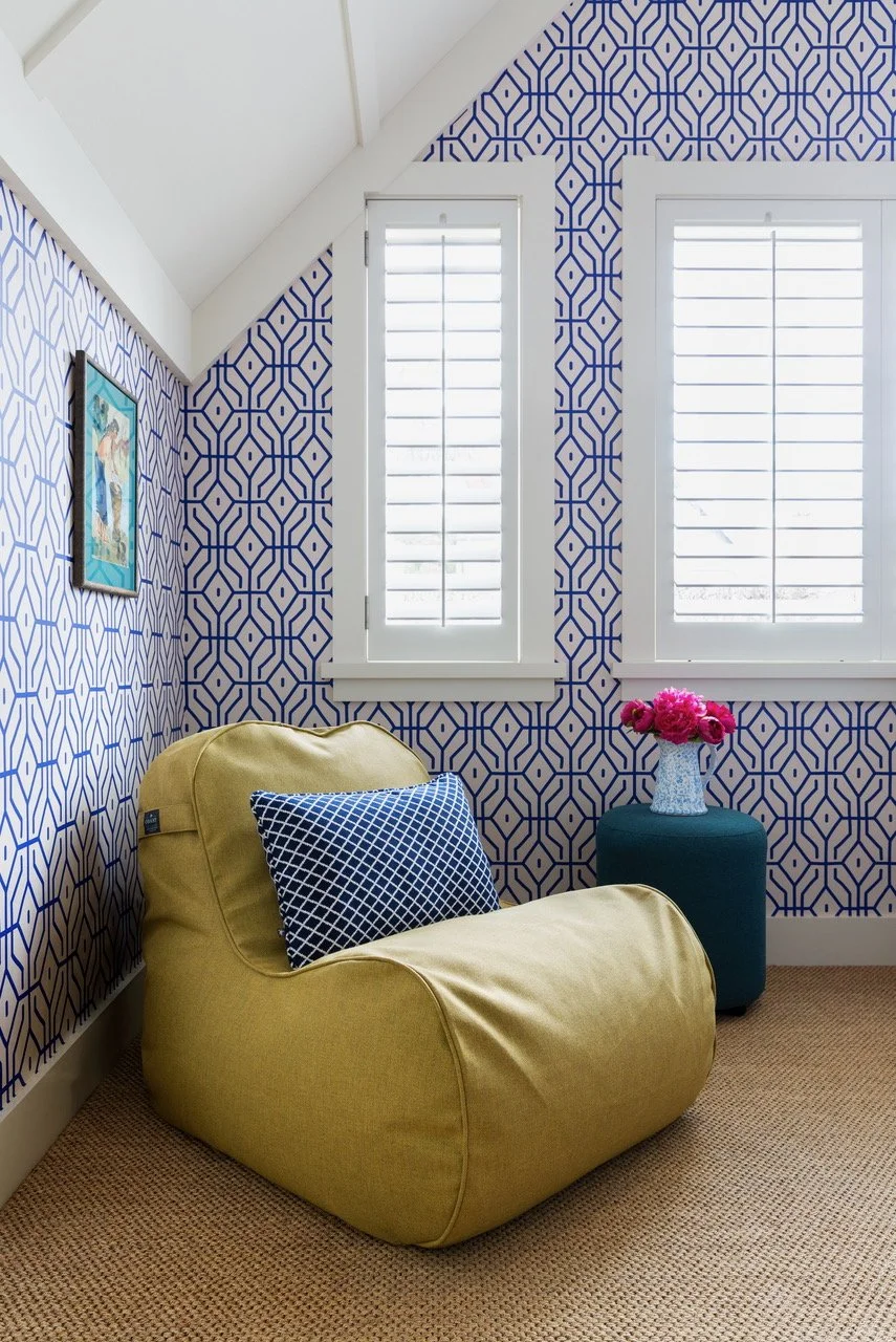 2 COAST_MBNCHAIR_blend_honey.jpeg