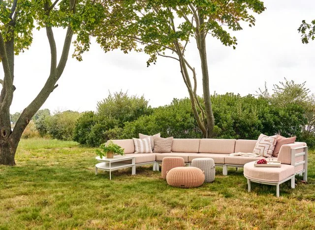 ParkwayModular_SectionalAndPoufs_02_SagHarbor.jpeg
