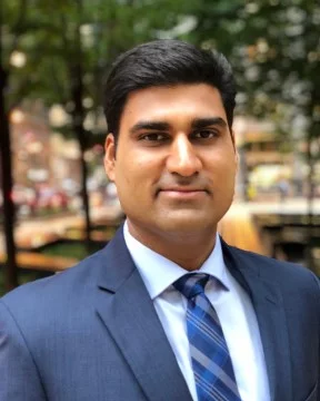 PULKIT KAYAL VICE PRESIDENT Prior to my MBA, I worked for a manufacturing company where I focused on engineering consulting, project management and sales. In these roles, I engaged with global clients from Petrochemical, Power and Energy markets to understand their industrial application needs and consult them regarding system upgrades to increase energy efficiency, technical compatibility, and ROI. Recently, I launched a new service for his company which was a big success in the market place and became a high gross margin revenue channel for the company. I joined the board of LMS because I believes that developing leadership skills are a critical part of the MBA journey and through LMS, I can help Foster MBAs to gain this key skill.