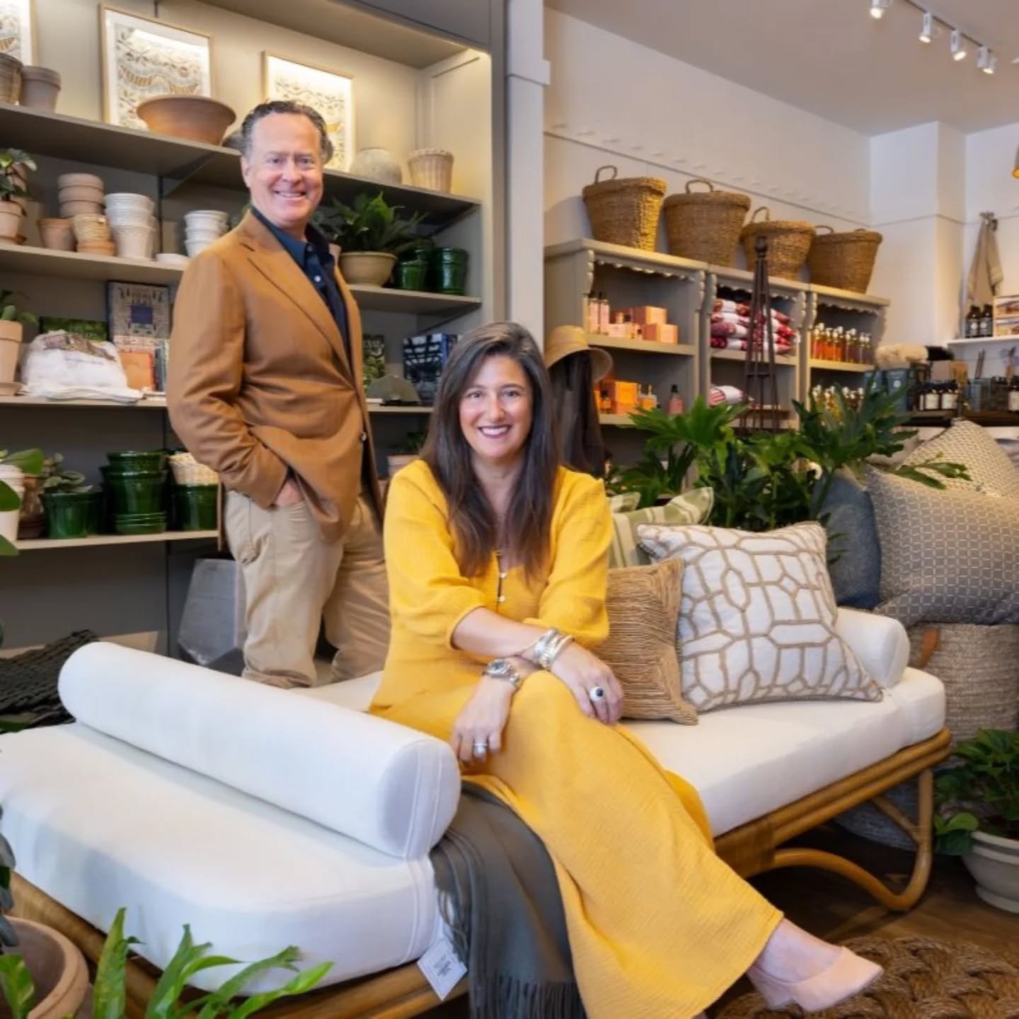 Empowering the next generation of entrepreneurs! 
 This year's Foster Alumni Series features Thatcher and Shannon Davis, founders of Woven, a sustainable furniture company.Their gift supports the Buerk Center and business competitions, helping studen