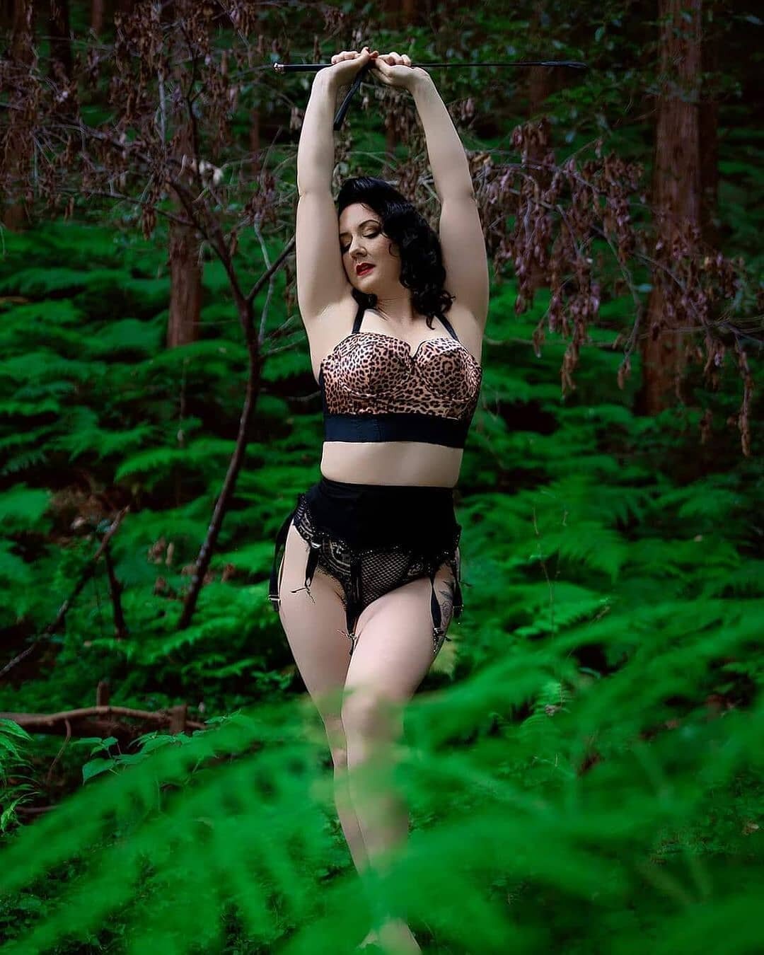 Had the best day shooting with beautiful and talented people 🌹🌹🌹

#Repost @diamond_deville_au 
&mdash;&mdash;
Today was another hell fun day where we got to venture and have the best time. I couldn't help myself with these cheeky edits 😍
.
Curves