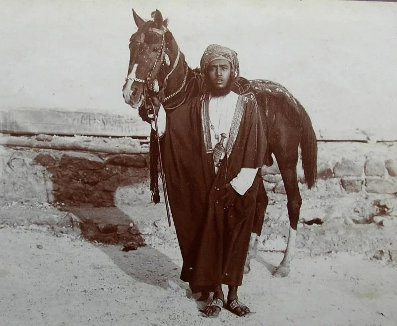 Sultan_of_Oman_1913_probably.21015540_std.JPG