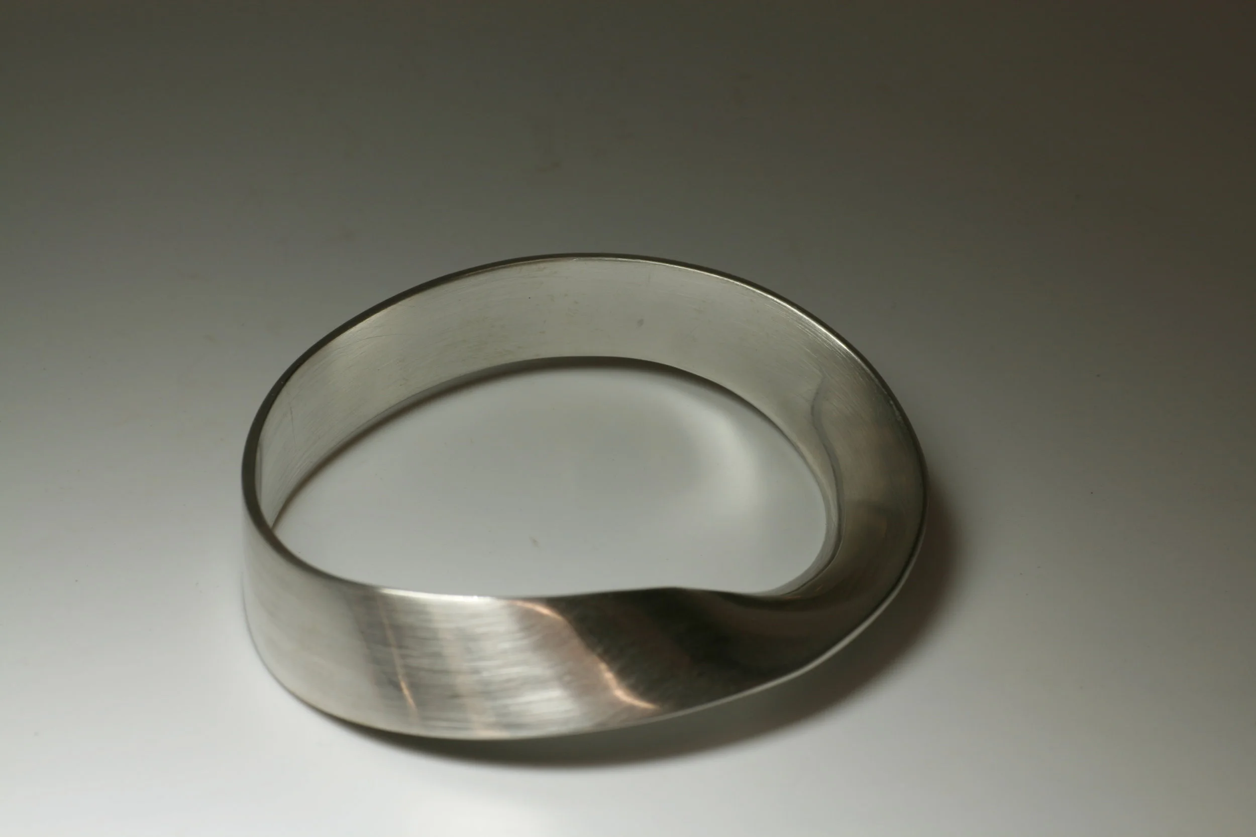 Mobius Bangle