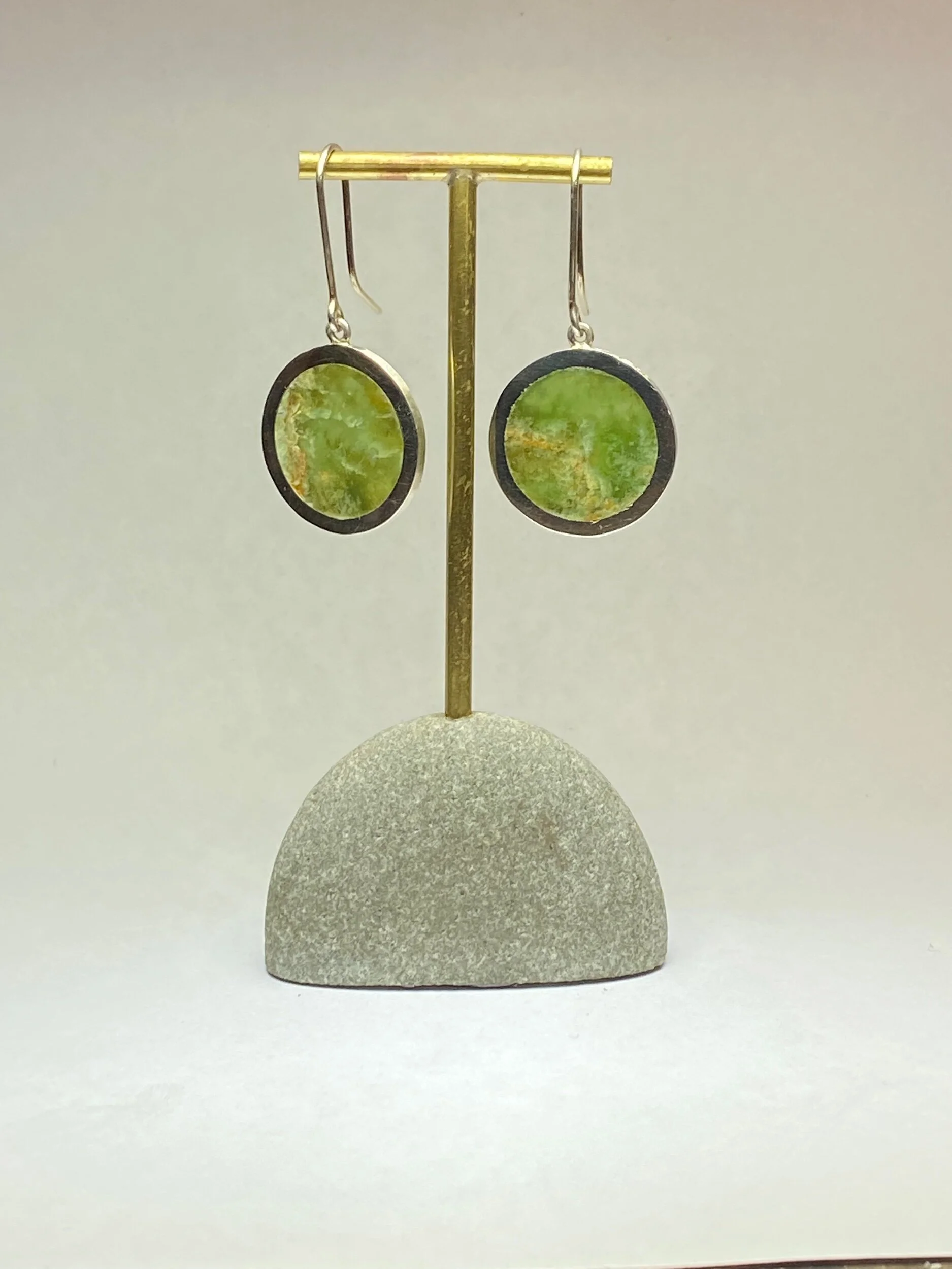 6B2BA7F4-3821-46C4-89AD-24CE7A1DB795