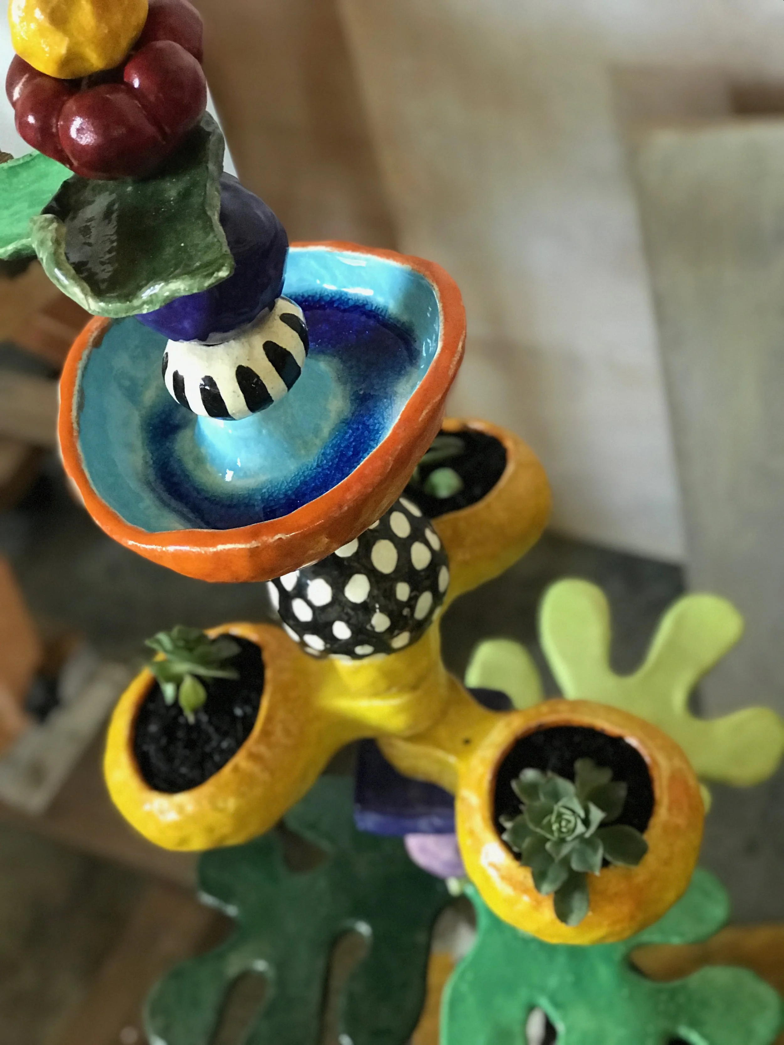 Planter totem