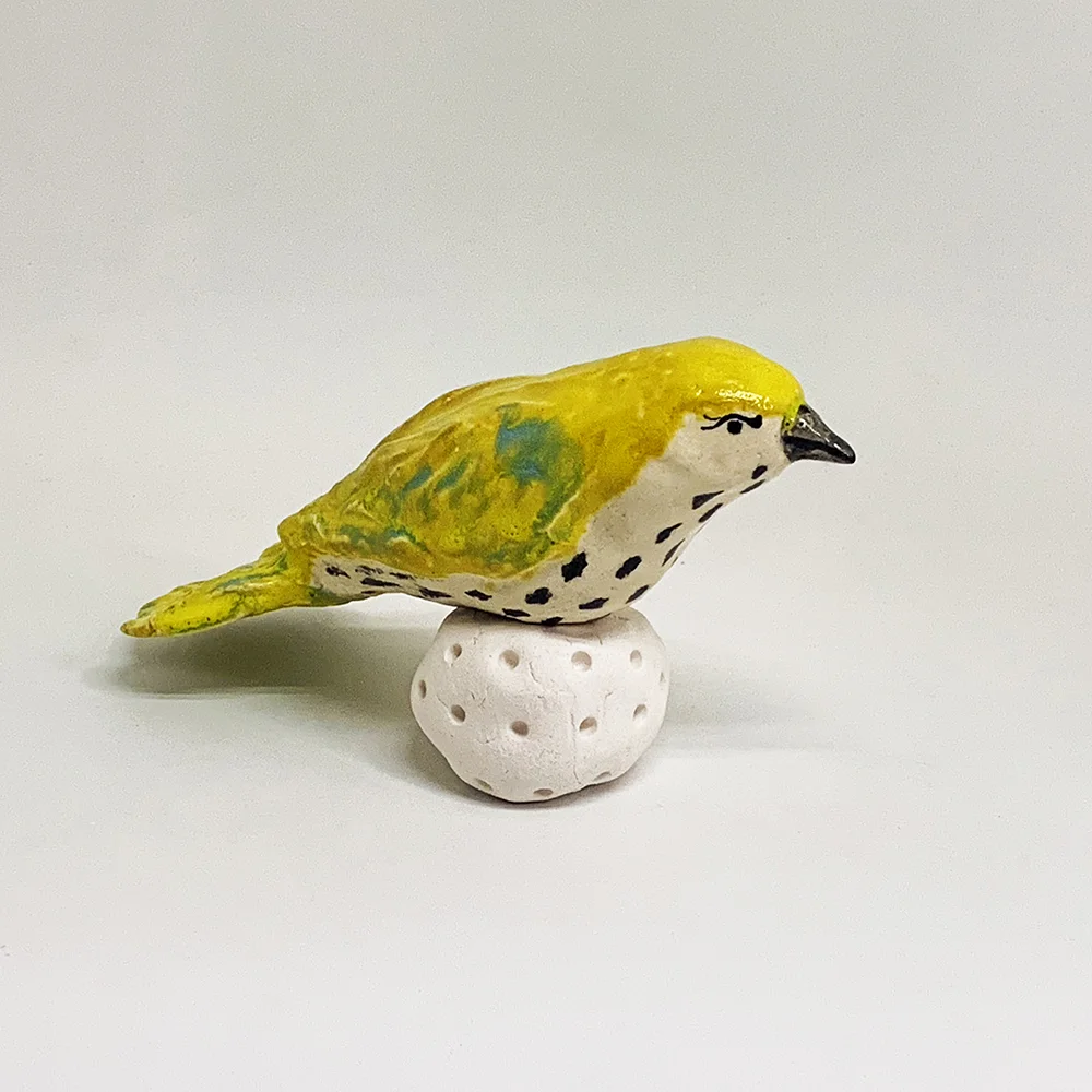 Yellow spotted bird approx 160mm w x 130mm high