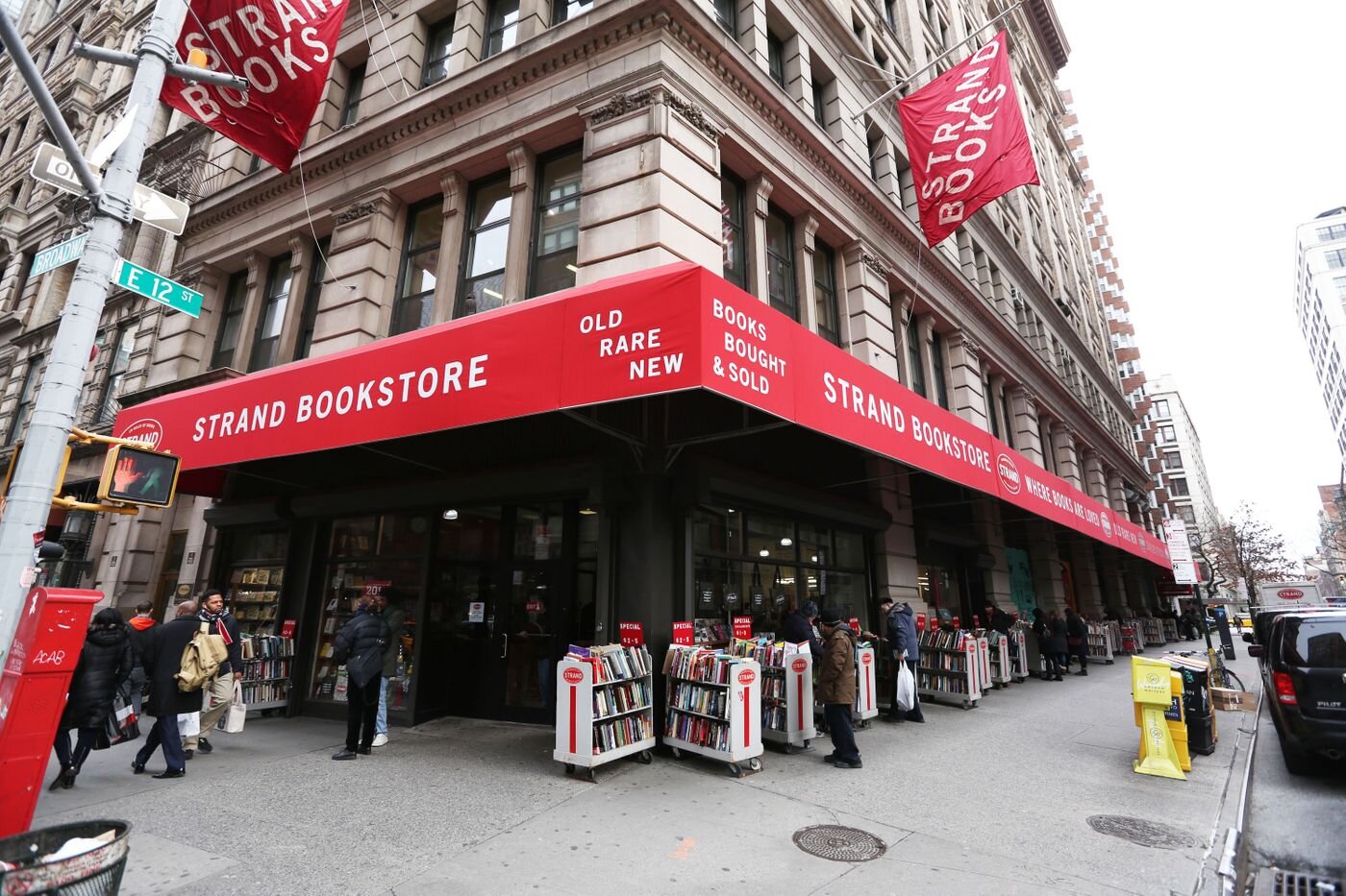 As New York’s Indie Bookstores Close Their Doors, They Search for Community Online