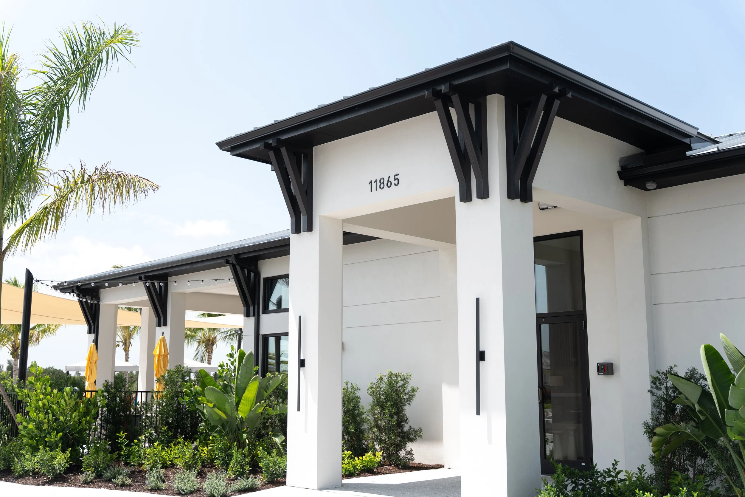SUNSTONE LAKESIDE AMENITY