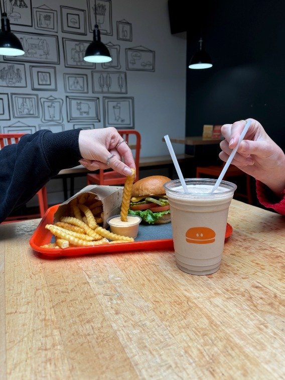 Weekend plans. 🍔🍟💘
.
.
.
.
.
#CliveBurger #YYCBurgers #Clive #AlbertaBeef #YYC #YYCNow #MeetMeOn17th #YYCEats #WeekendPlans