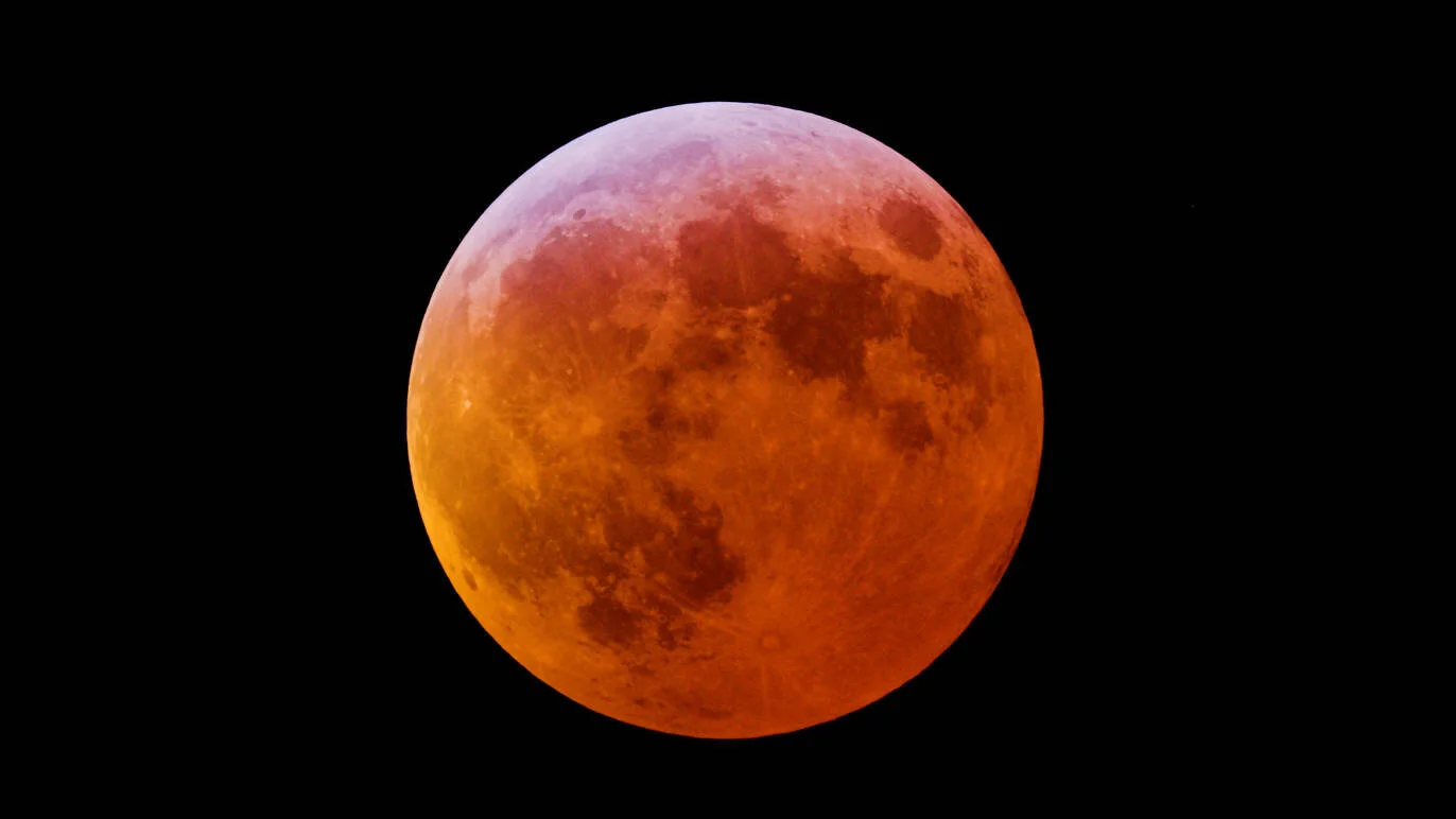 The Great Receiver - Pre-Lunar Eclipse in Sagittarius