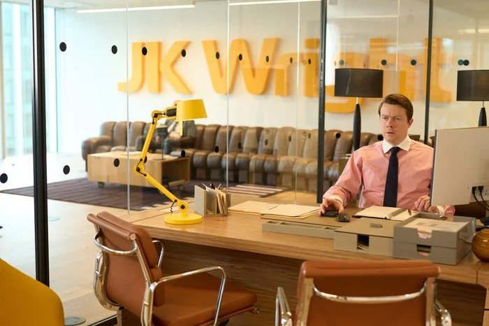 uktv88041073101-c247248.jpg