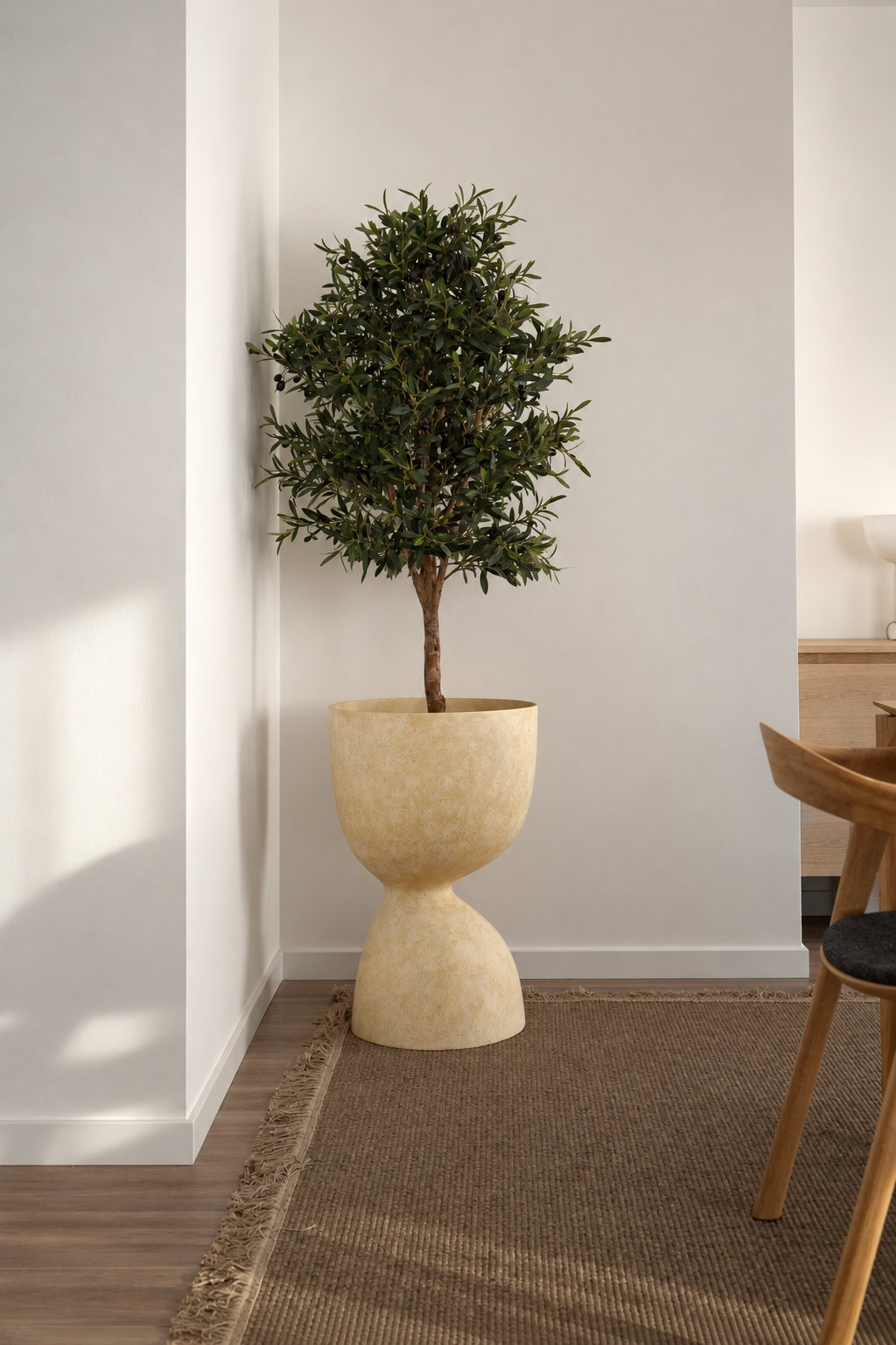 quinta-do-pinhao-sala-de-jantar-design-interiores_Minimalist Olive Tree in Sculptural Planter.png