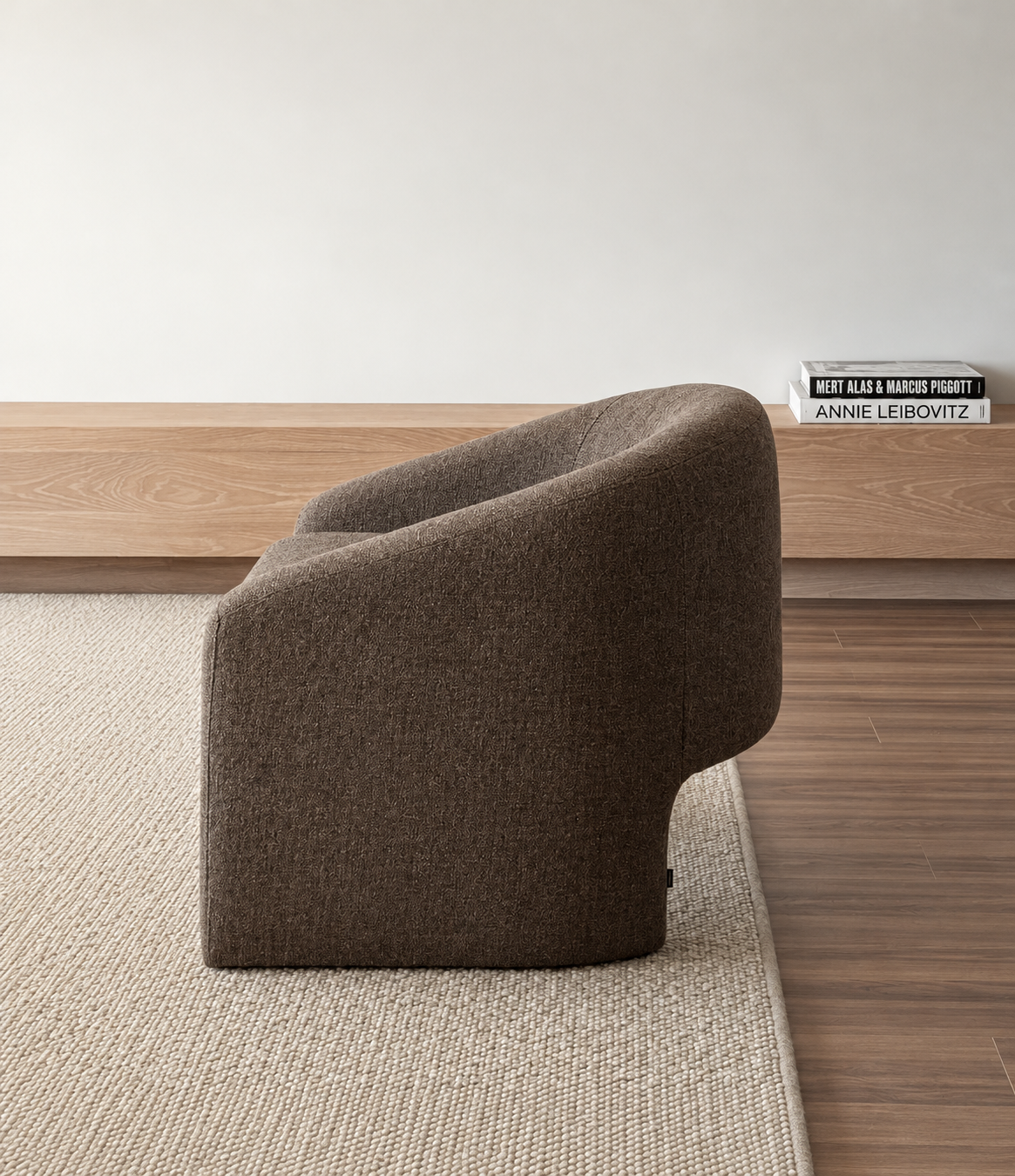 quinta-do-pinhao-sala-de-jantar-design-interiores_Serene Taupe Armchair and Oak Console.png