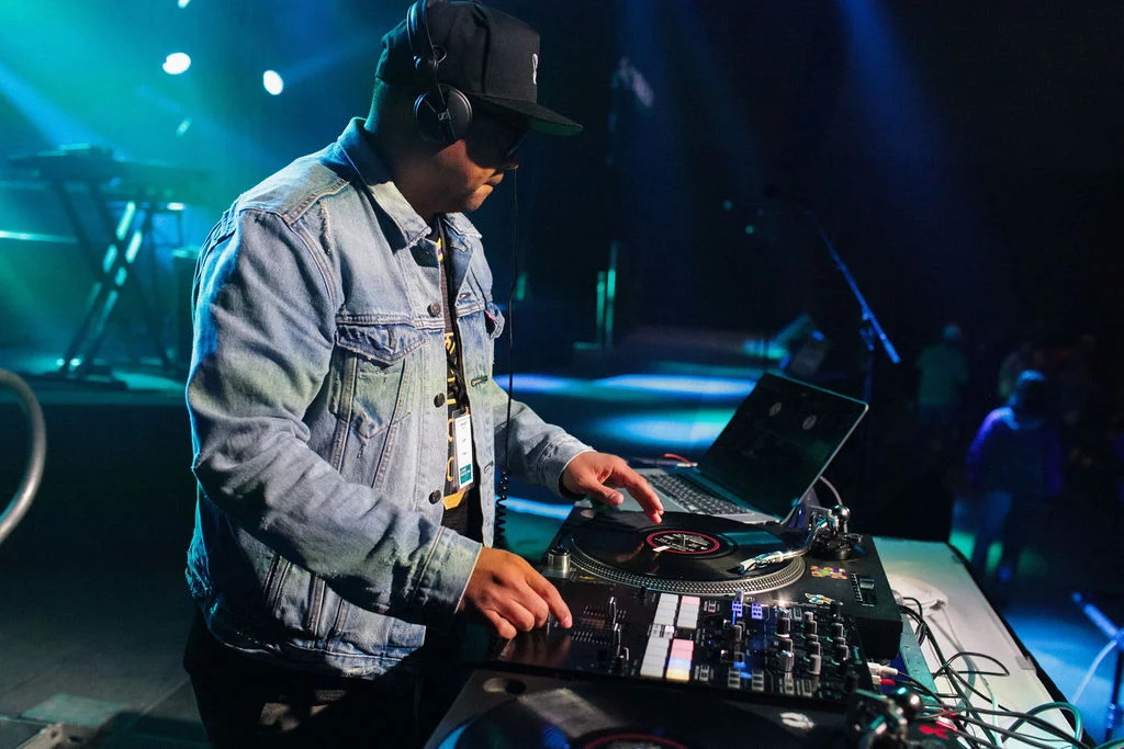 dj-11.jpg