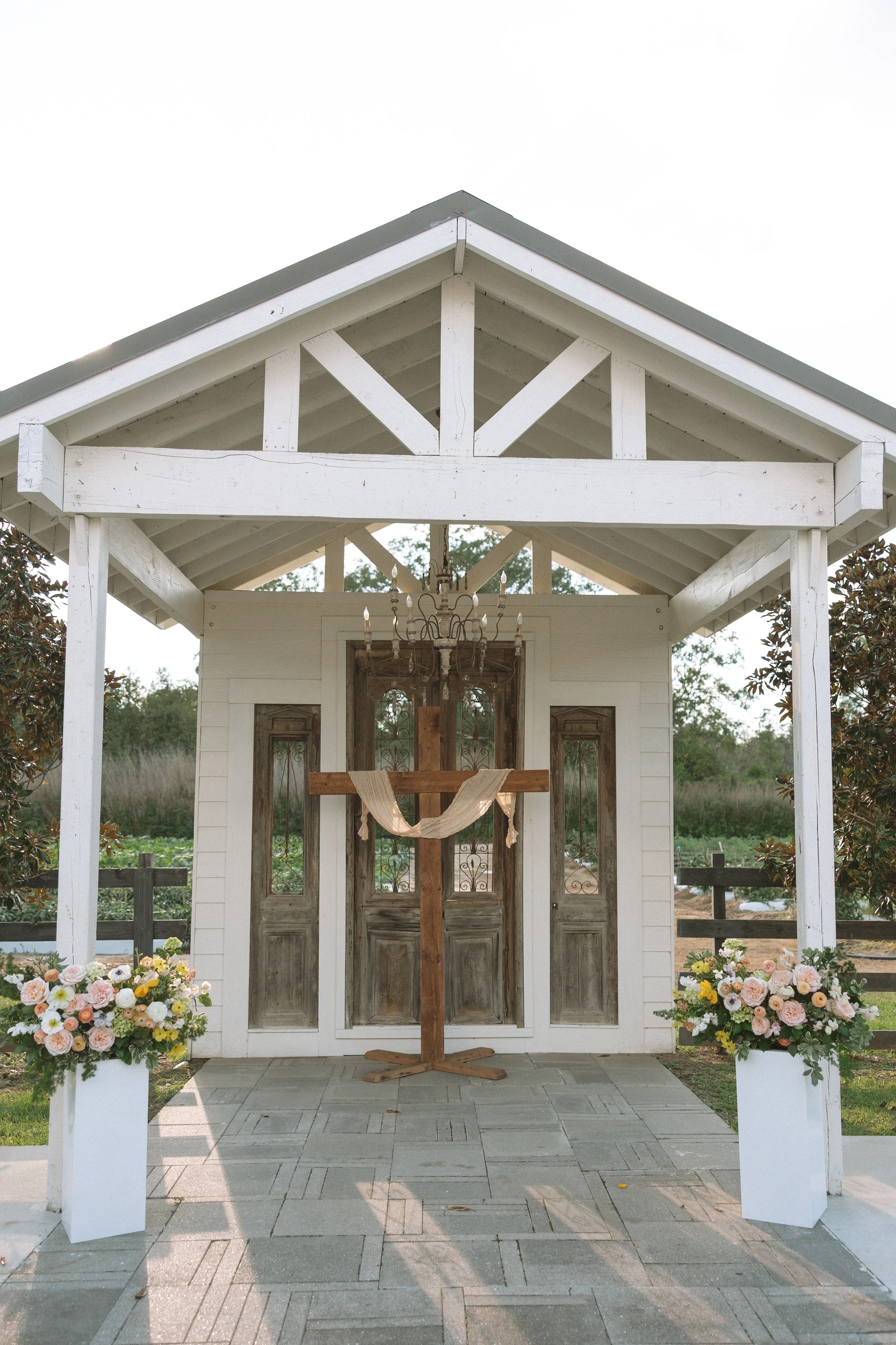Taylor_Mills_Photography-elise_and_brennans_wedding_the_berry_barn_amite-2.jpg