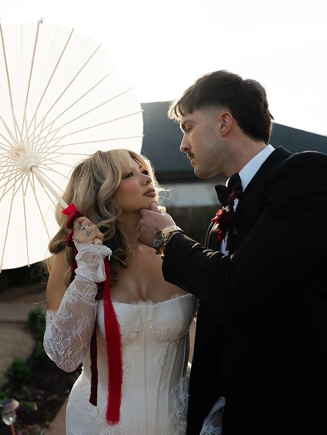 ✨ We&rsquo;re still reminiscing on our styled shoot from April &mdash; and these moody, romantic details are everything. From the dramatic florals to the rich textures, every corner of Rose Briar Place is designed to set the perfect scene for unforge