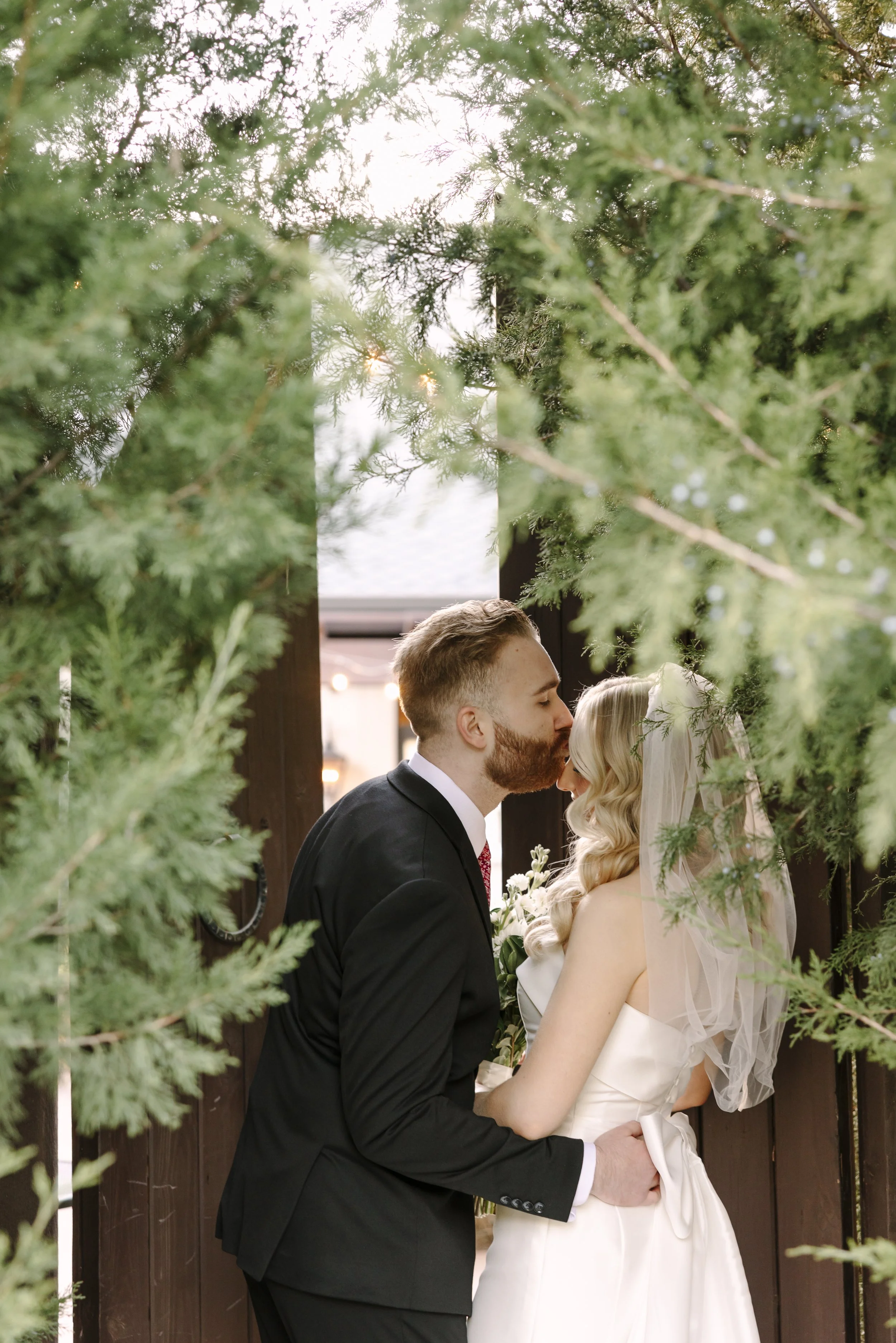 From Engagement to Honeymoon: Designing a Wedding Weekend That Feels Like an Escape