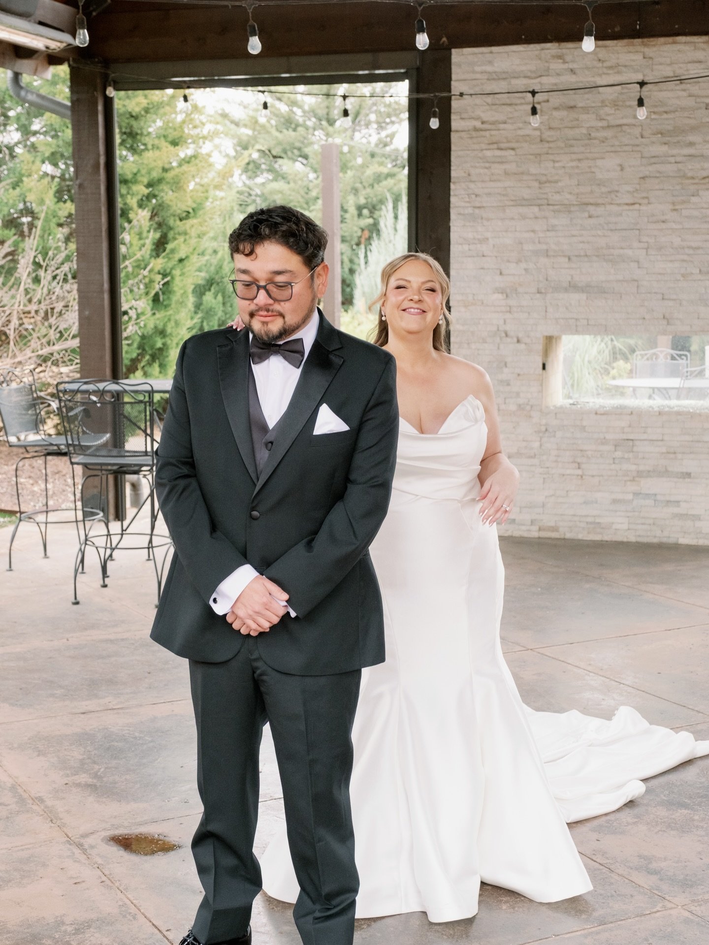 There is nothing better than that first look moment... the deep breath, the butterflies, the way their faces change when they see each other.

One of the sweetest, most intimate moments of the entire wedding day

Allie &amp; Rolando&rsquo;s day was t