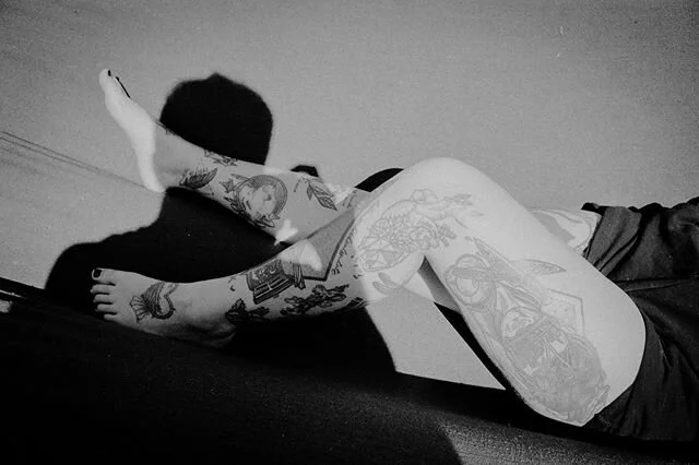 Because you, always been stuck in my mind.

@maancly 🖤

Leica M6 || Ilford FP4+
__________________________________________________

#saturdaysmag #photocinematica #streethoney #embracethegrain #nograinnoglory #apricotmagazin #lookslikefilm #filmpale