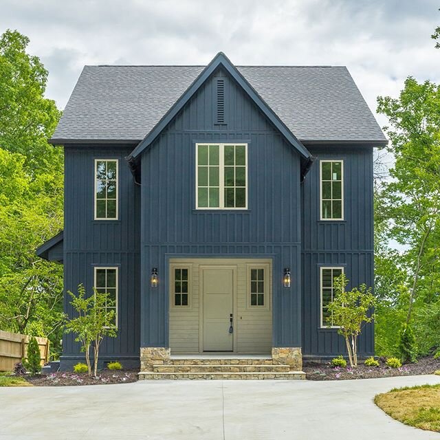 Front elevation of a just completed home we have for sale in Hill City. It won&rsquo;t last long. #watershollandbuilders #watersholland #newconstruction #buildersofinsta #northchatt #hillcity #chattanoogarealestate