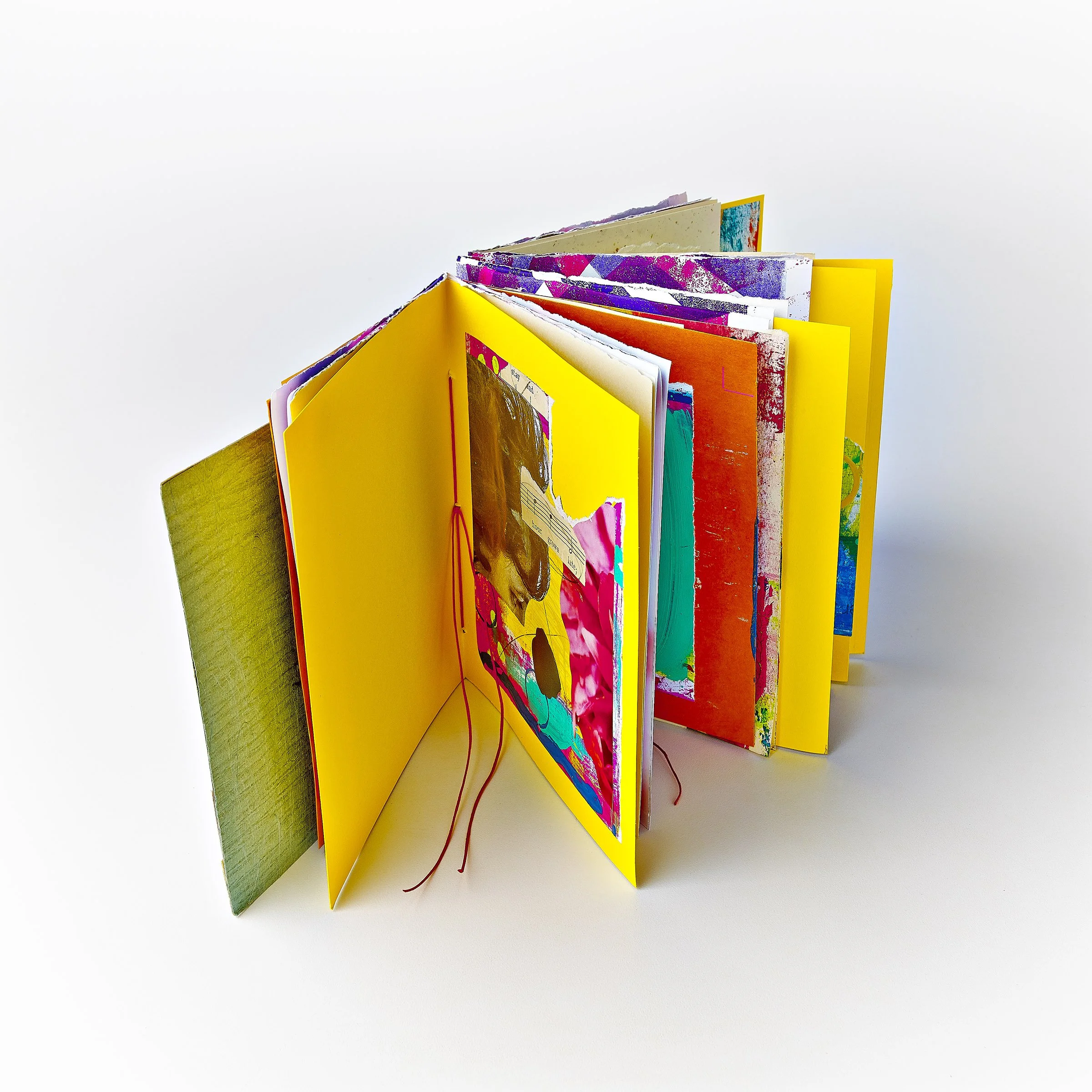 RR_softcover BOOKARTS 5.25-294.jpg