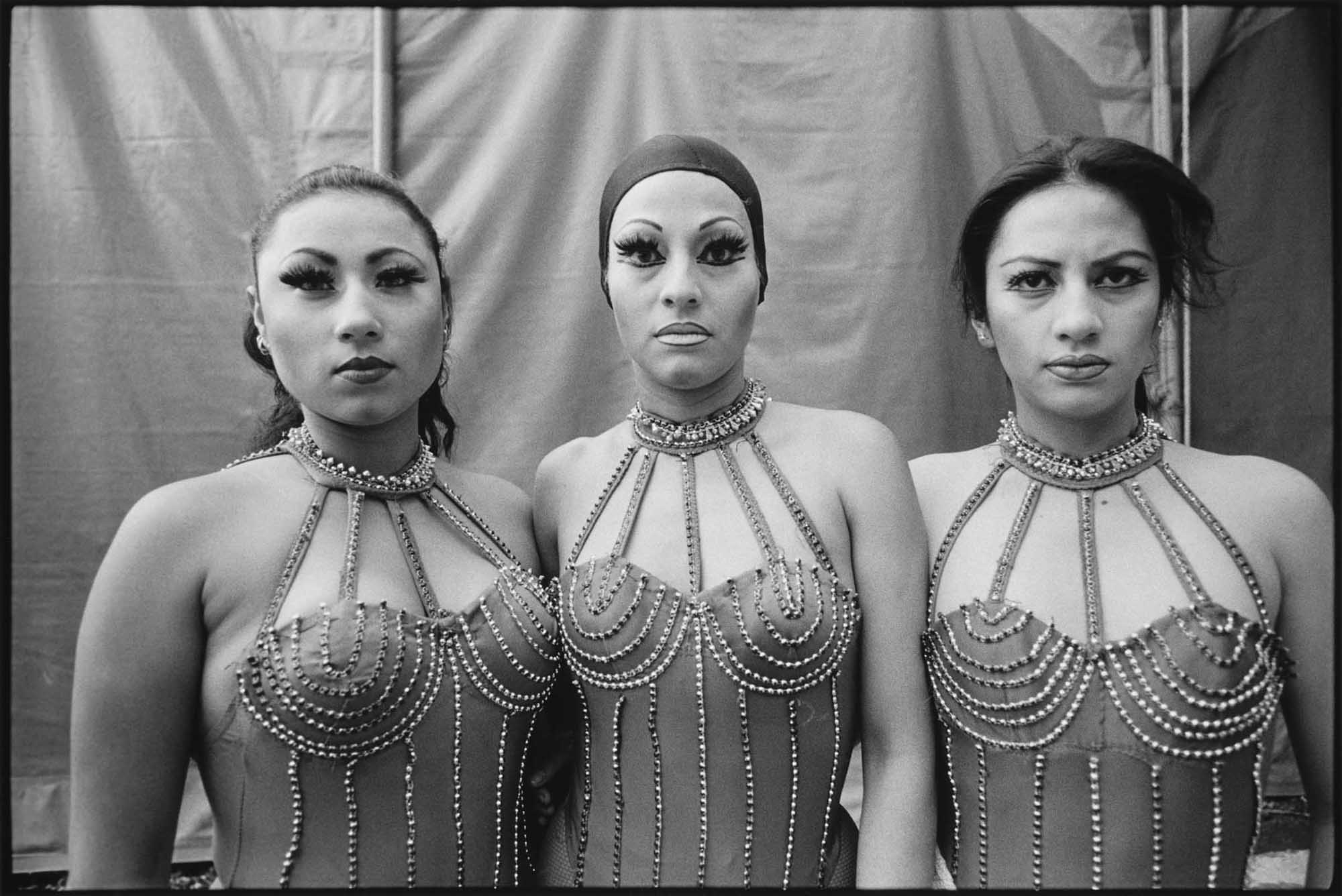 FRIENDS OF MARY ELLEN MARK