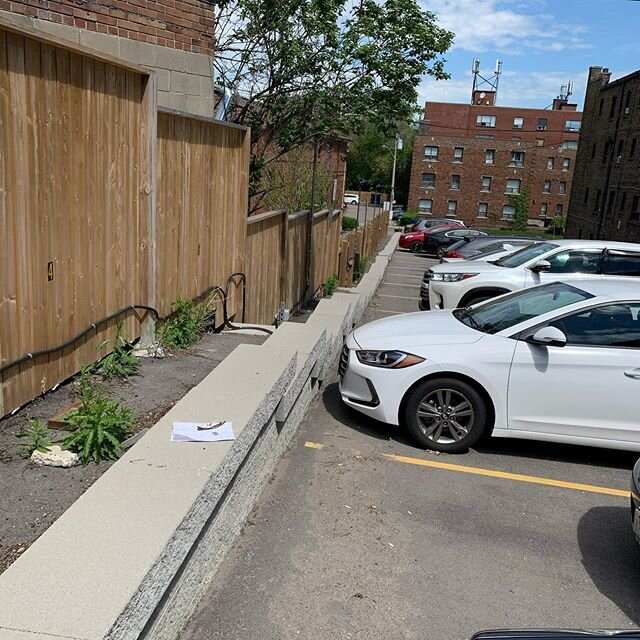Always taking care of our property managers !! Now the tenants in the apartment building will feel much more safe with their new railings !! Call us for a free quote ⭐️📞647-221-9800 
#contracting #torontorailings #modernrailings #propertymanagement 