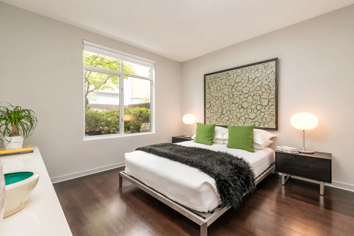 dr pine bedroom.jpg