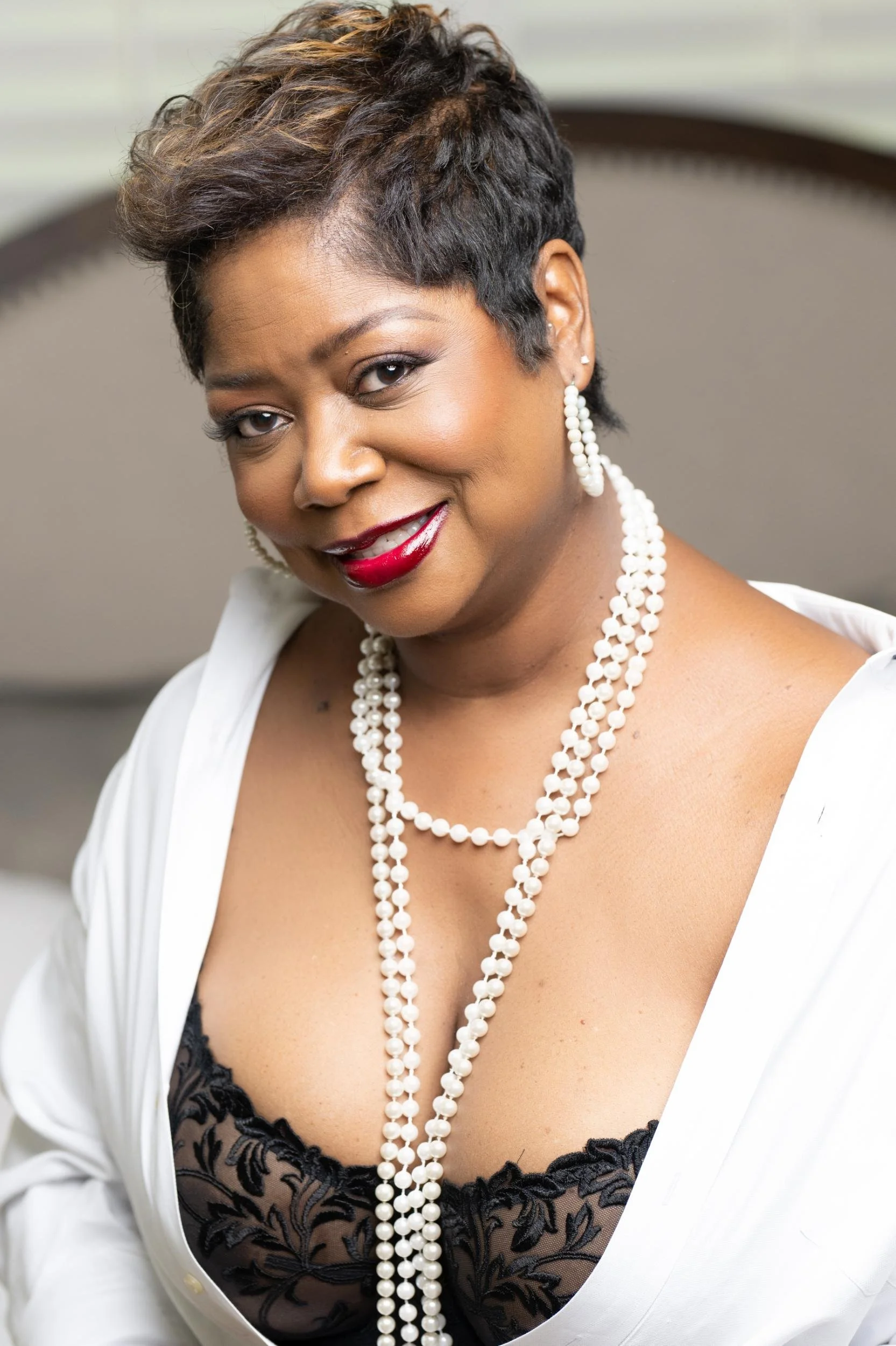 Elegant boudoir by Graciela Laurent 1.jpg