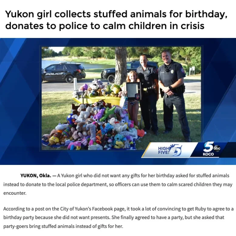 Girl Donates Stuffed Animals to Police