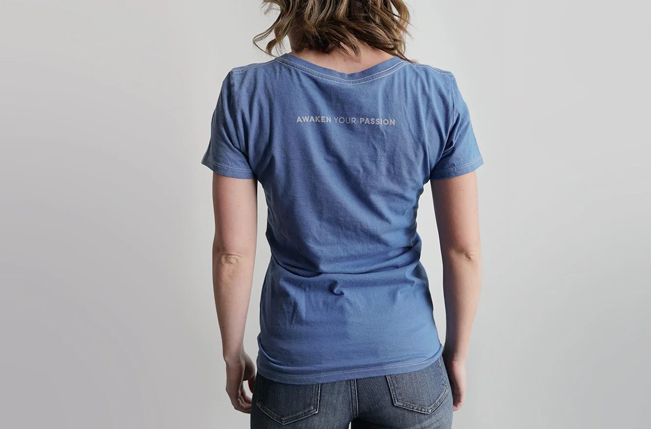 blue_back.jpg