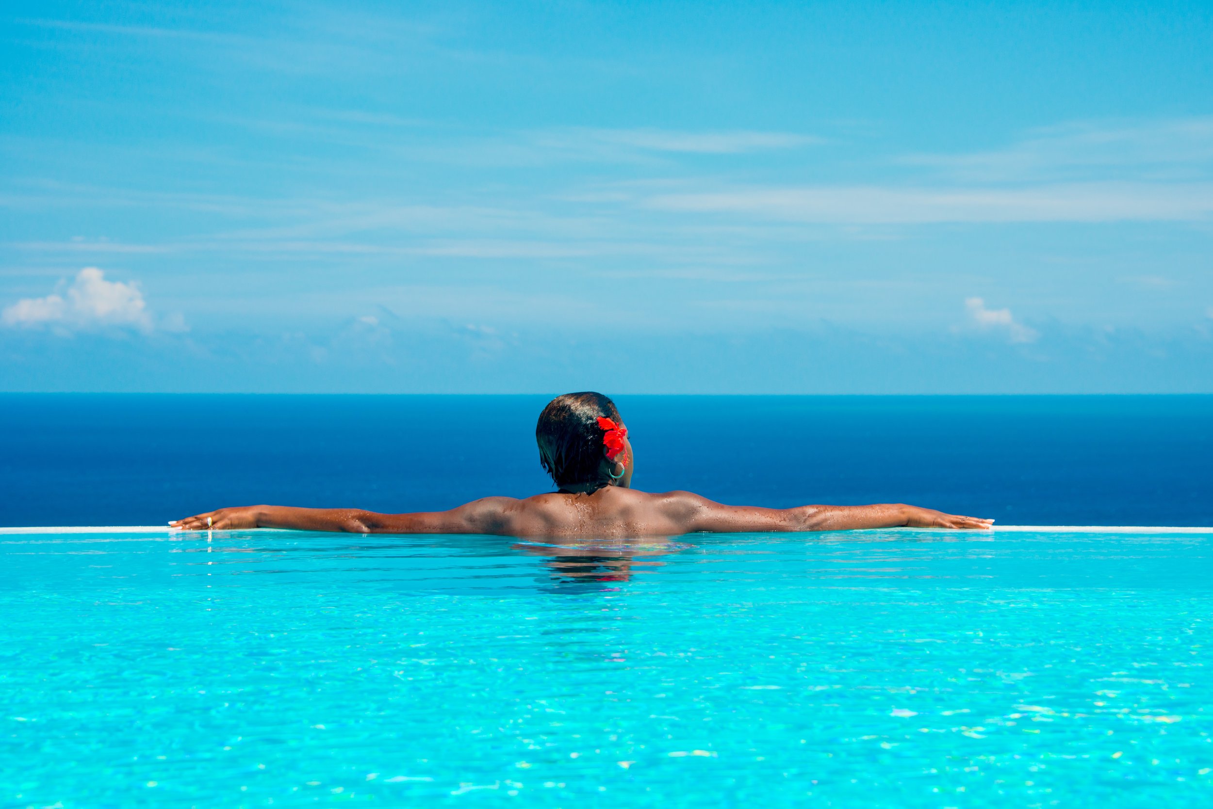 1 pool patio infinity Paula.jpg