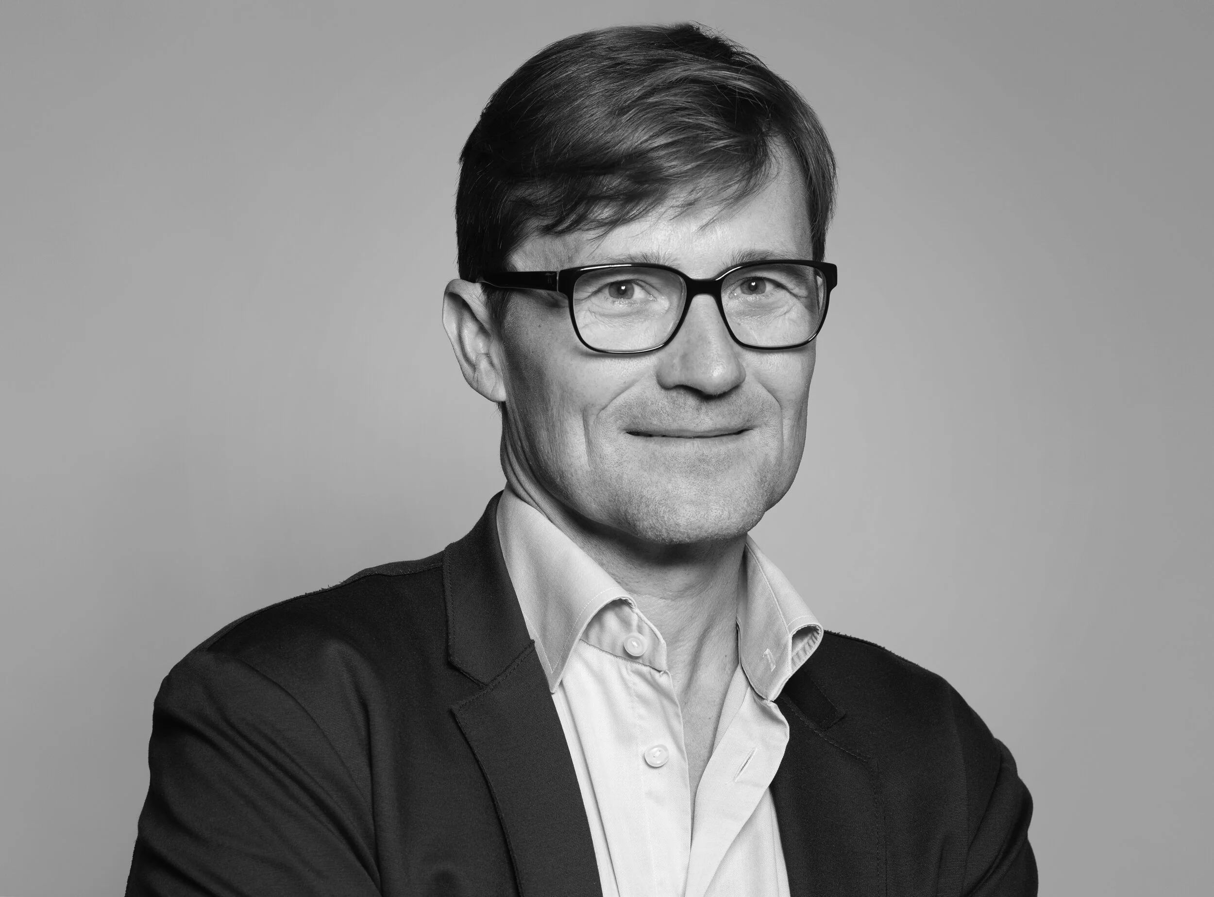 Portrait_02_studio_HD_NB.jpg