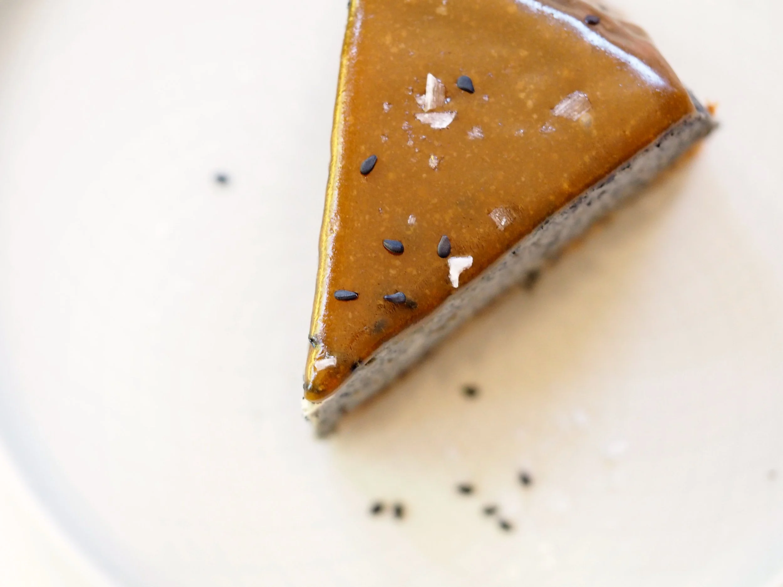 Slow Cooker Black Sesame Cheesecake with Salted Caramel Topping