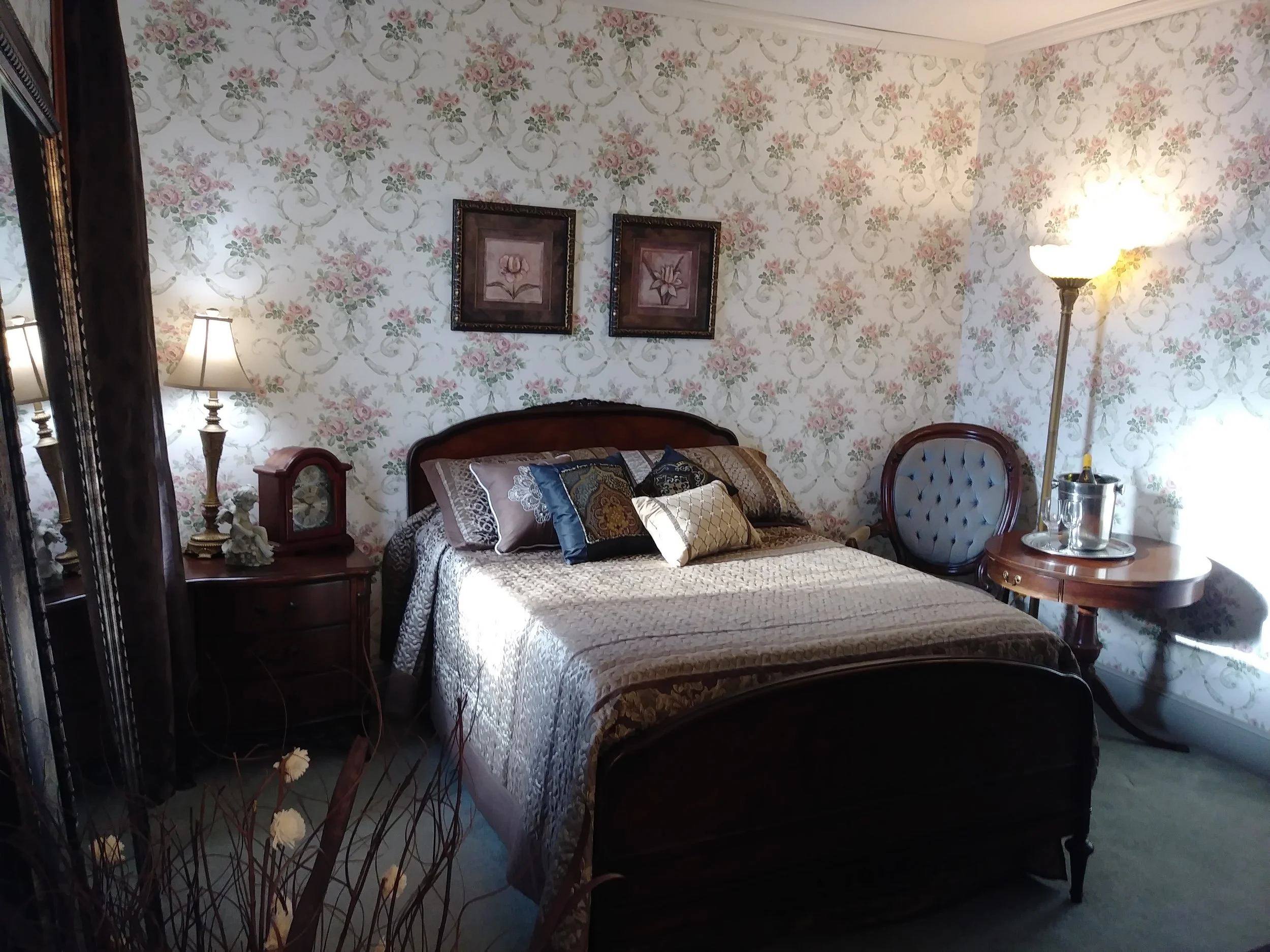 Room 202 02.jpg