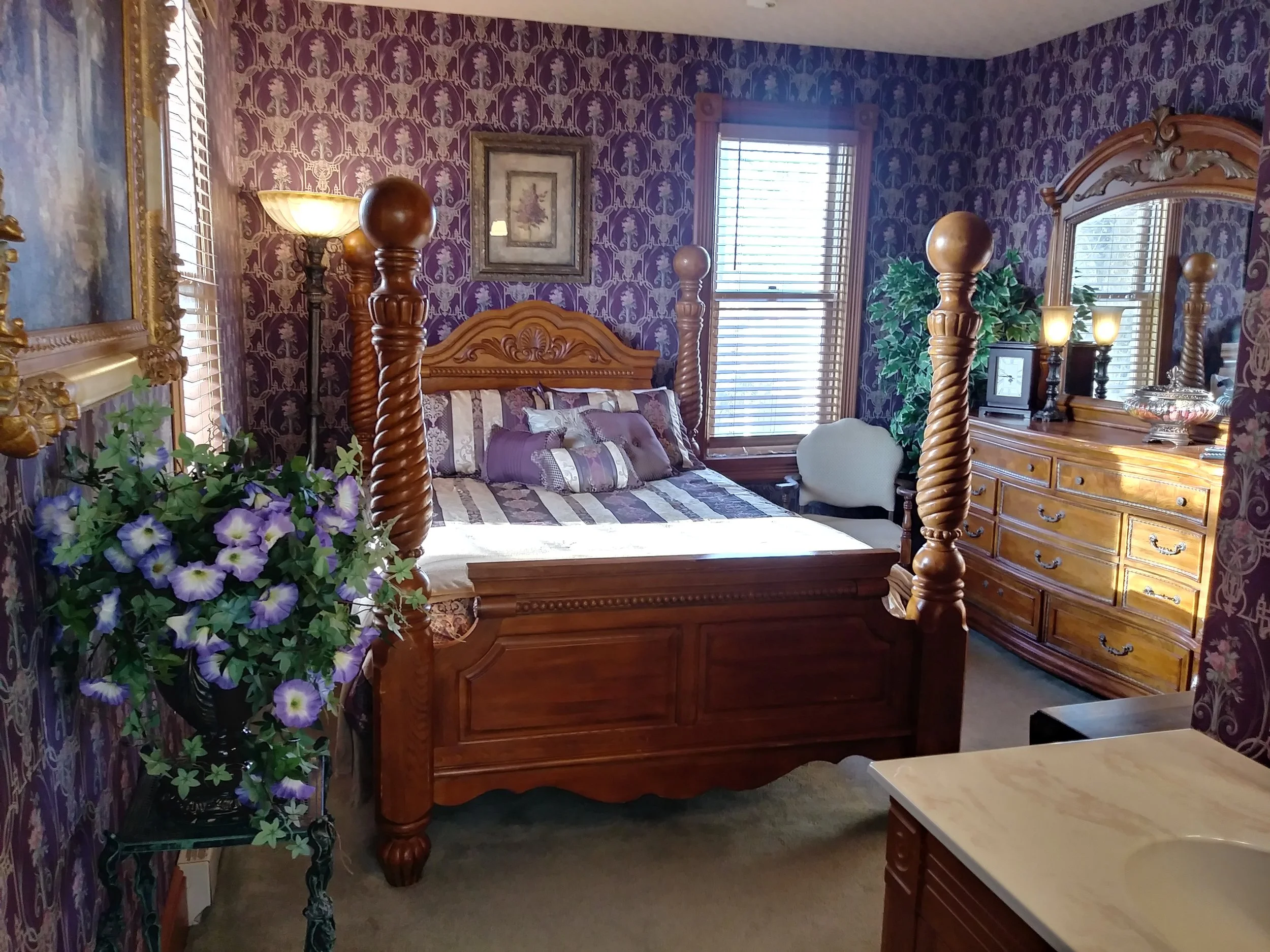 Room 203 01.jpg